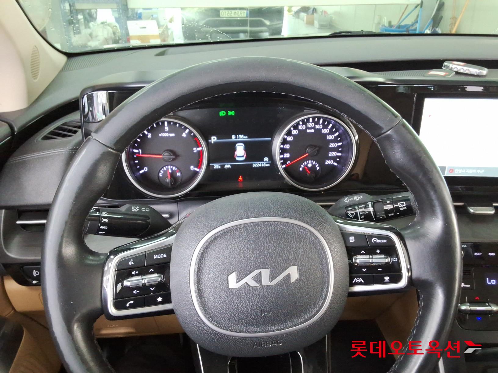 2022 - kia carnival