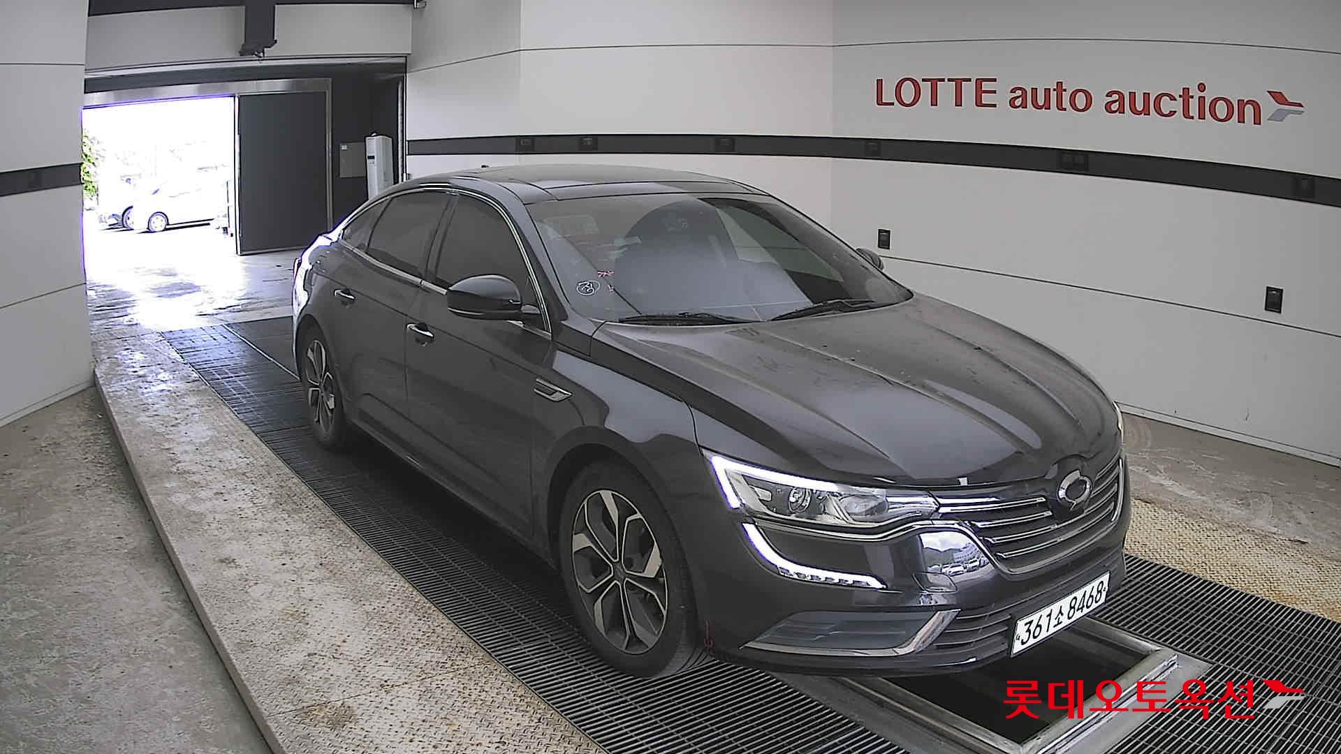 Renault Samsung SM6 - 6