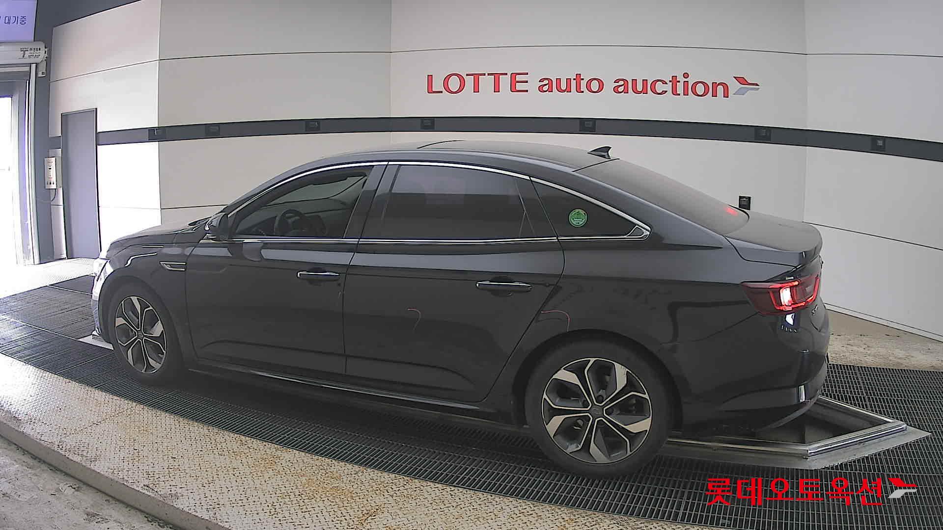 Renault Samsung SM6 - 14