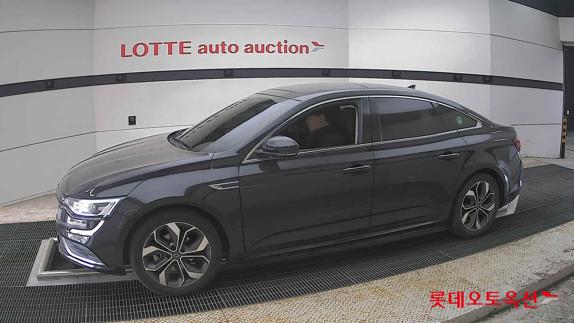 Renault Samsung SM6 - 12