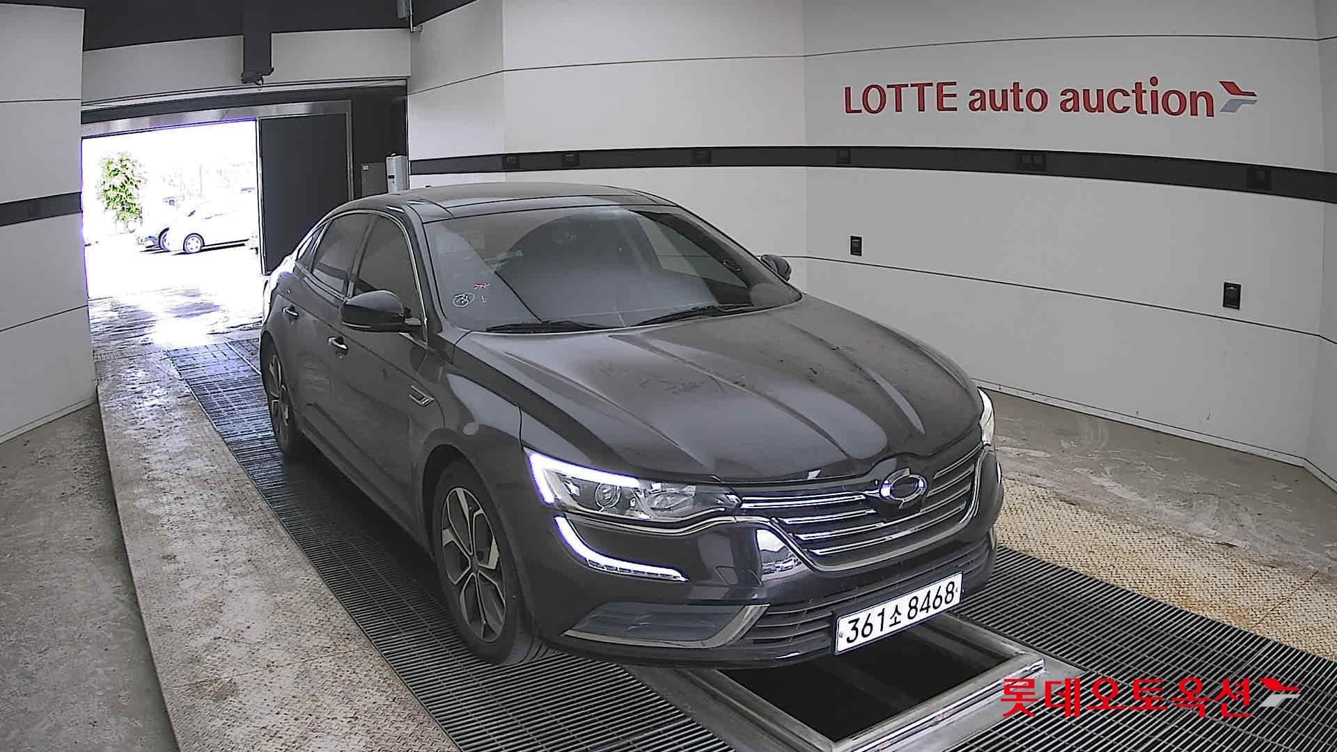 Renault Samsung SM6 - 24