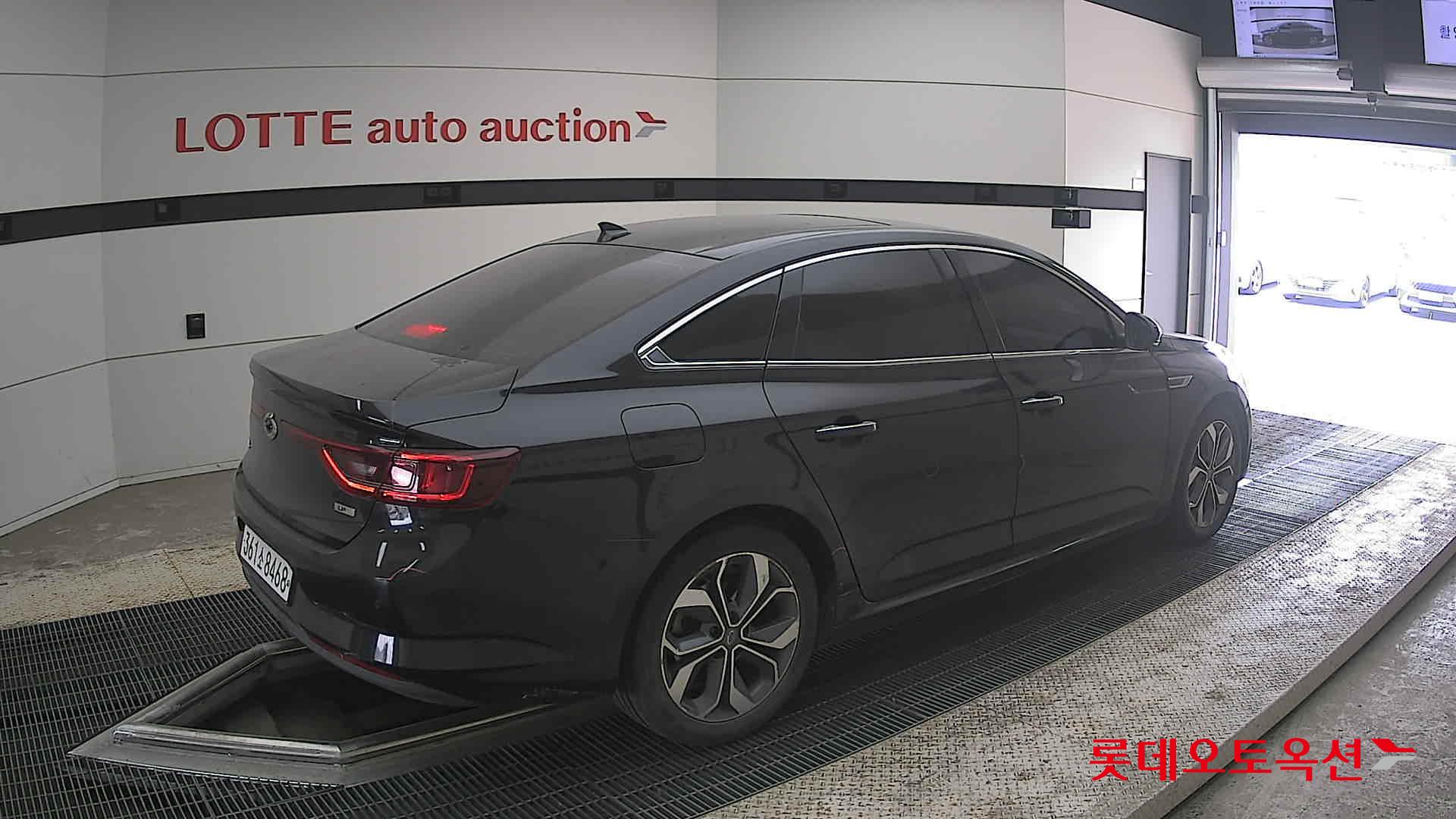 Renault Samsung SM6 - 19