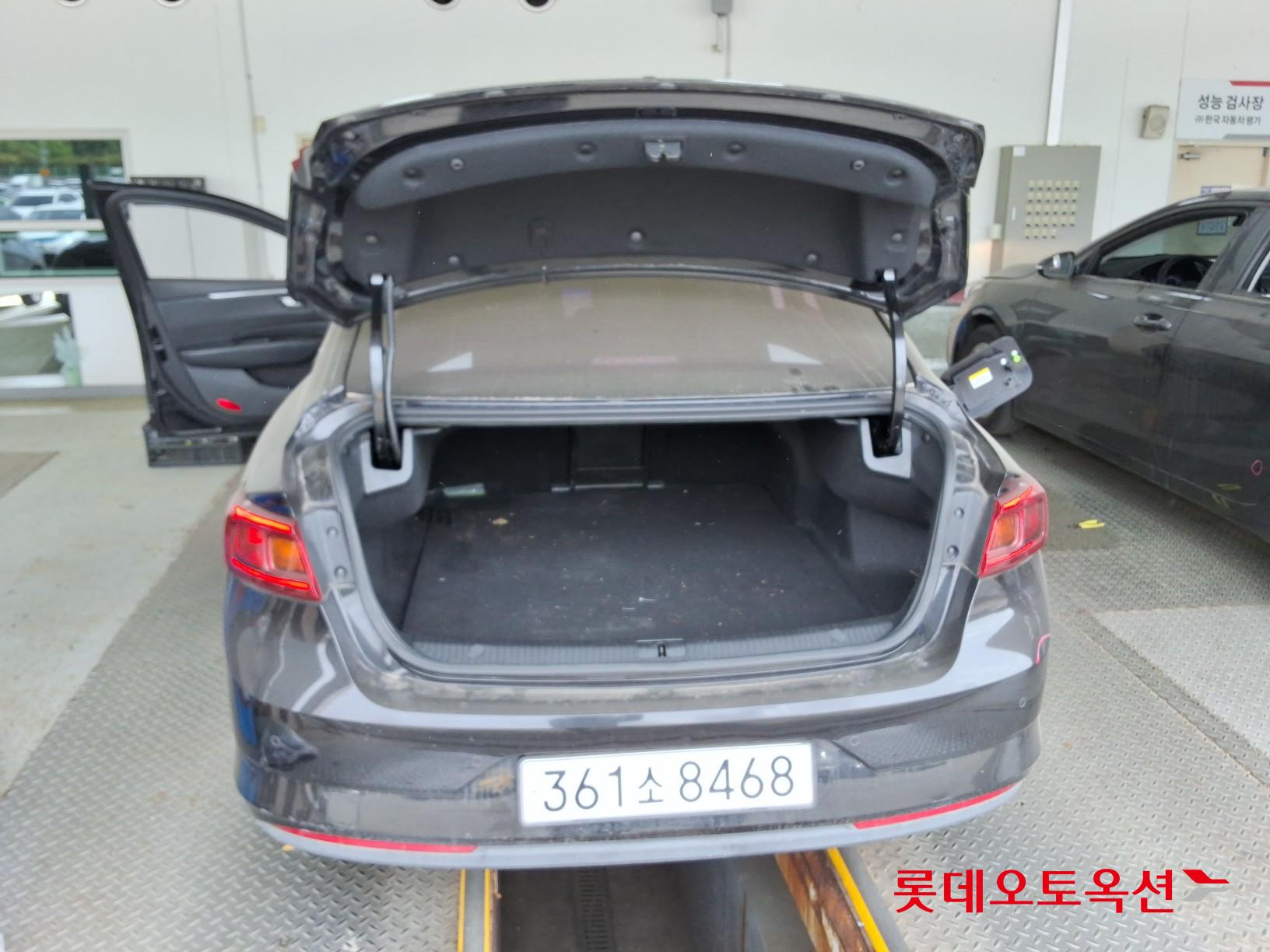 Renault Samsung SM6 - 9