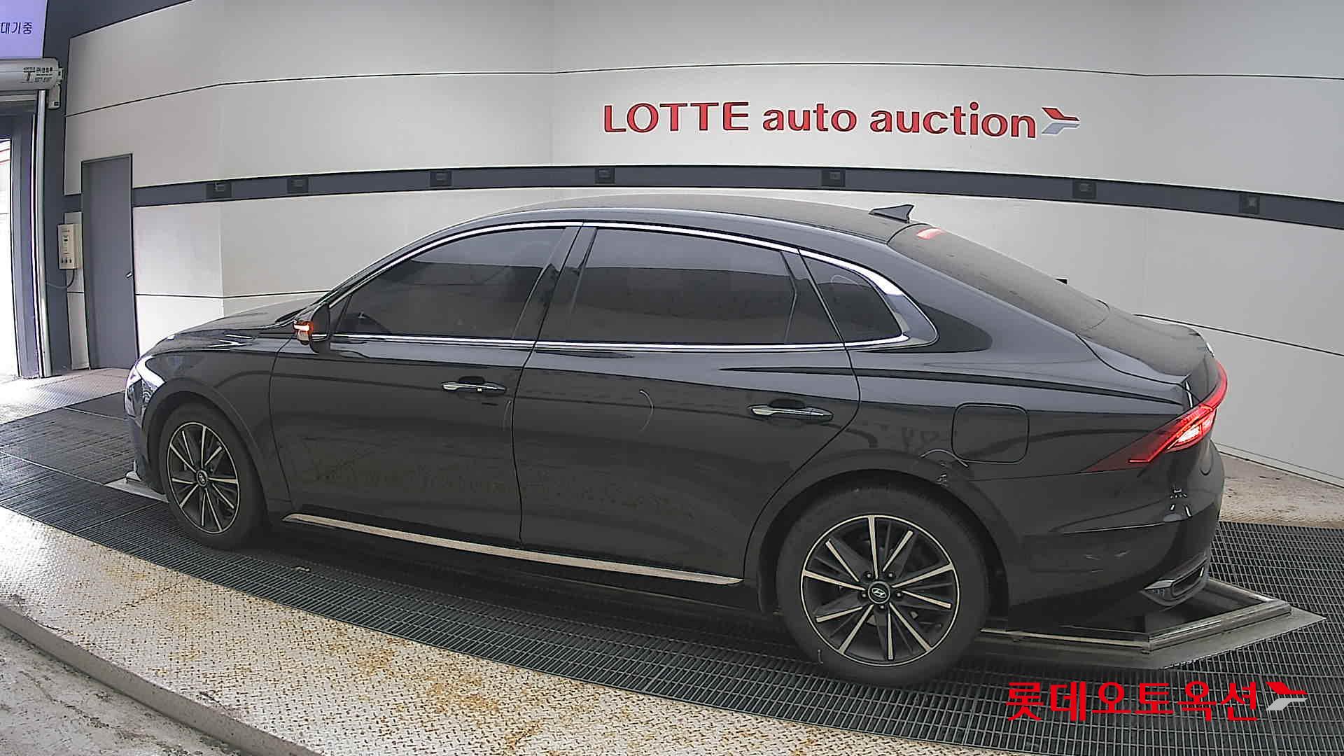 2020 - hyundai grandeur