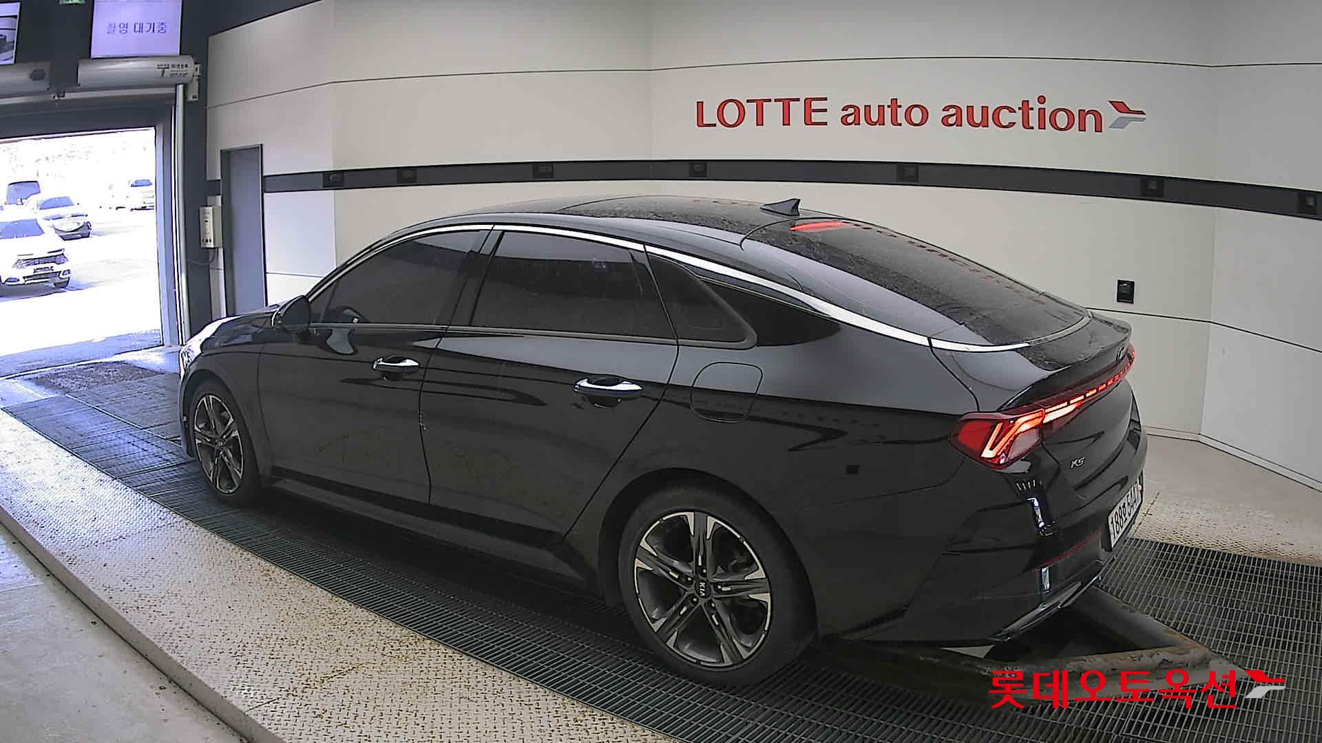 صورة إضافية