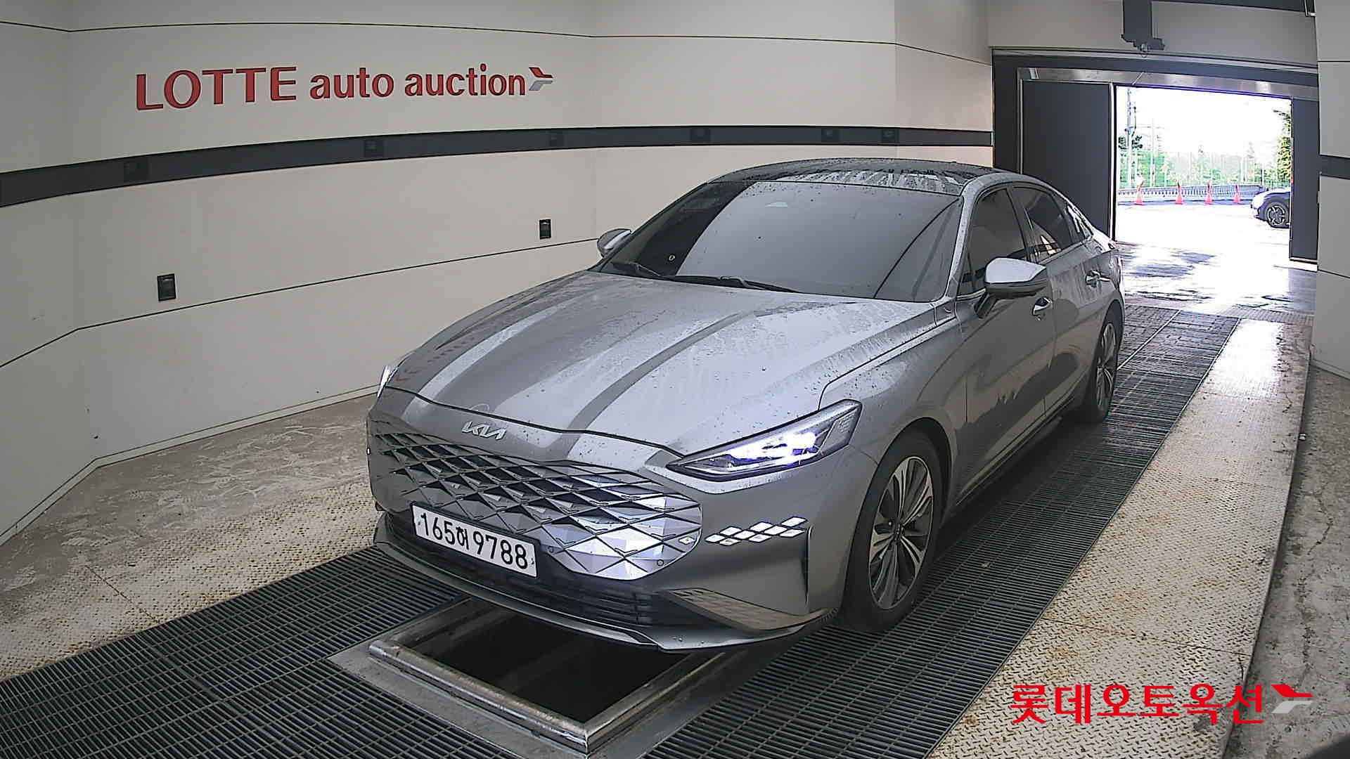 2022 - kia k8