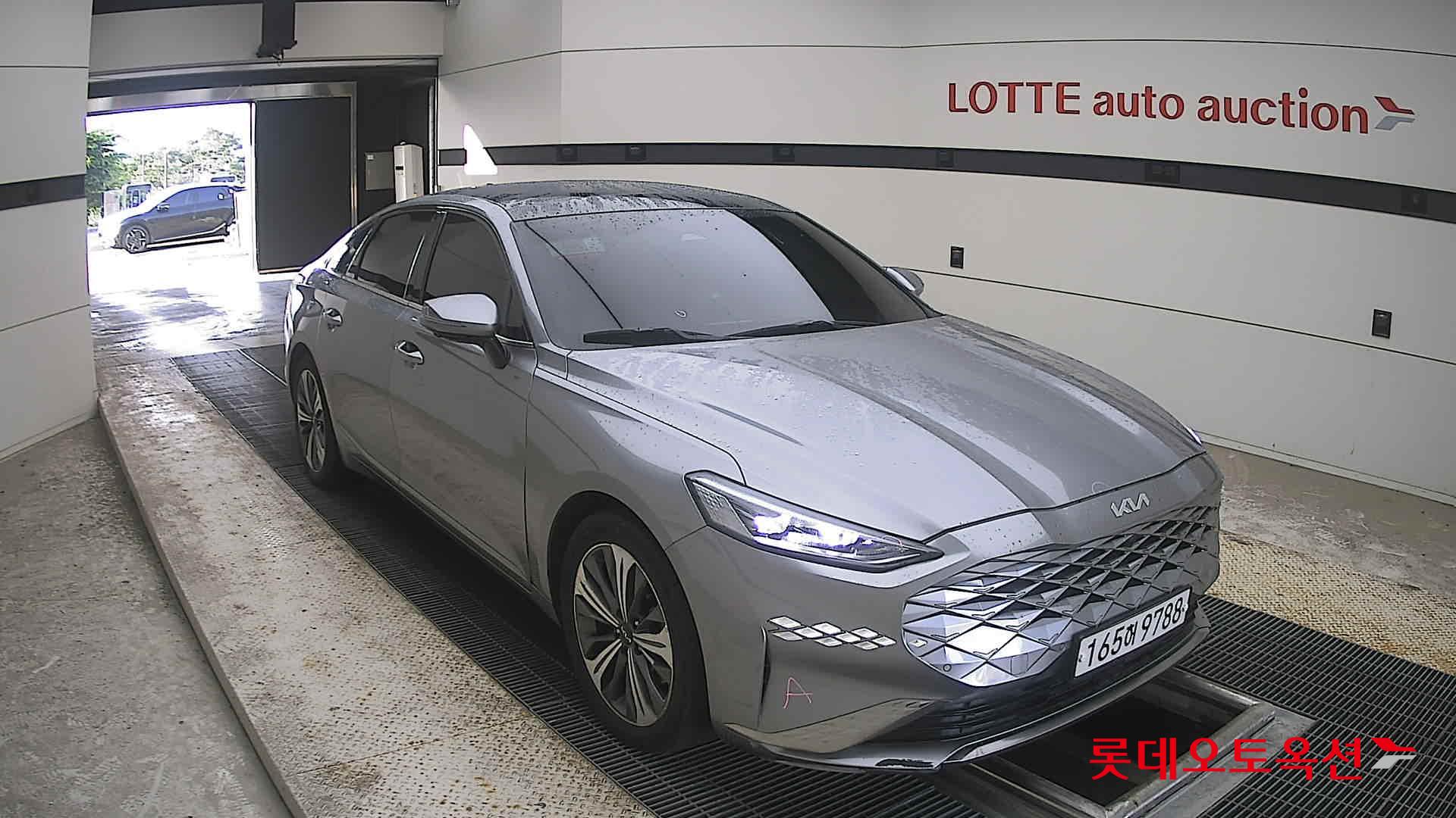 2022 - kia k8
