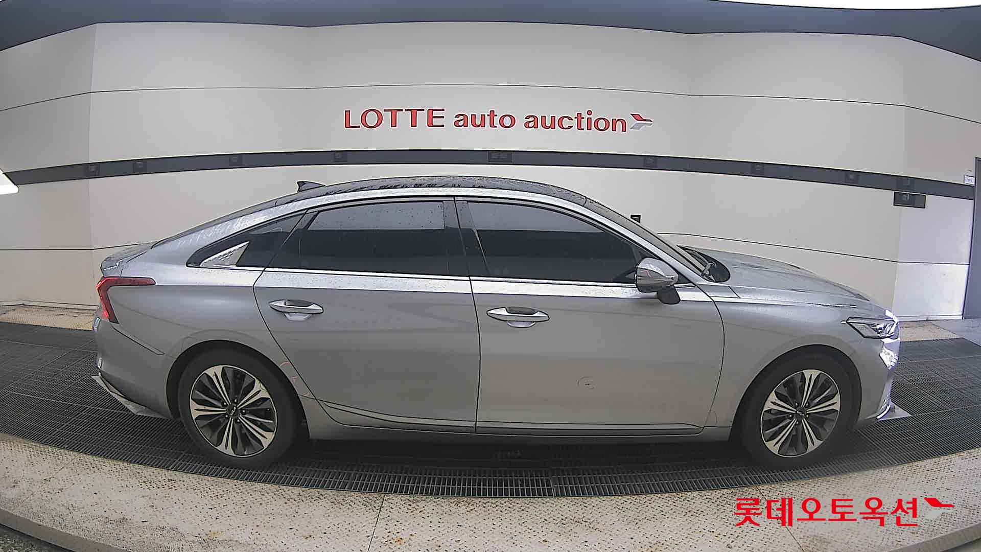 2022 - kia k8