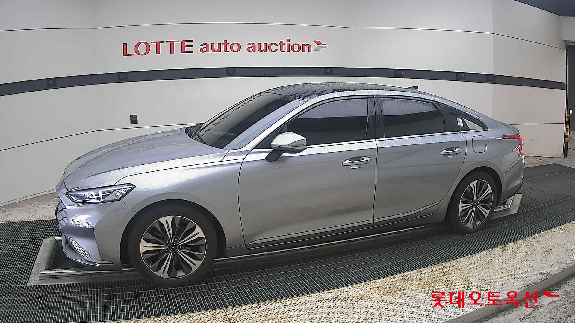 2022 - kia k8