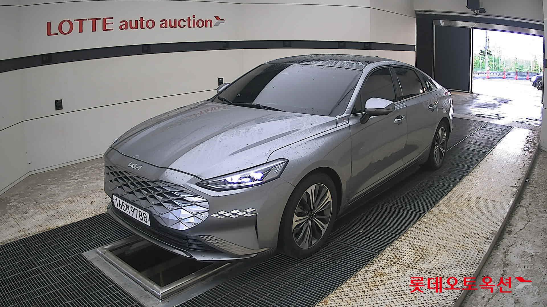 2022 - kia k8