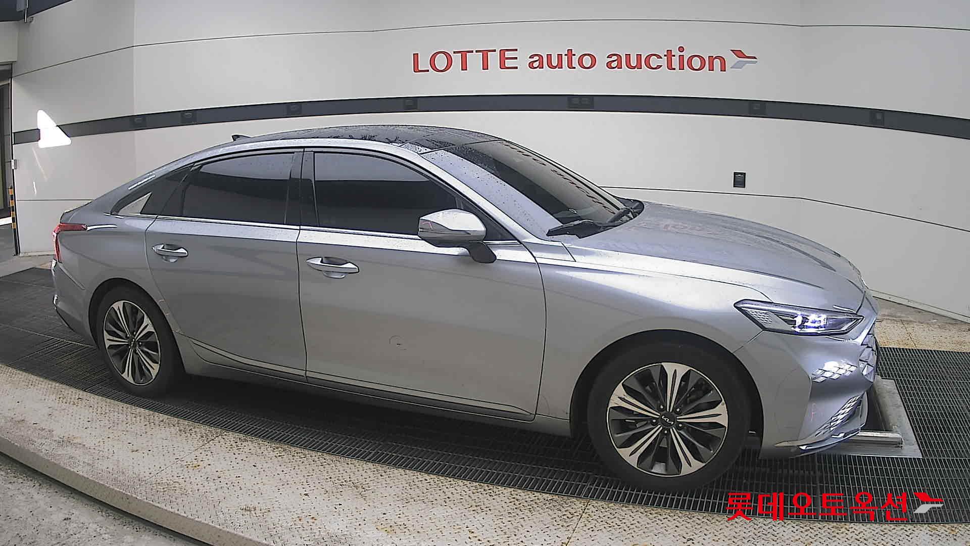 2022 - kia k8