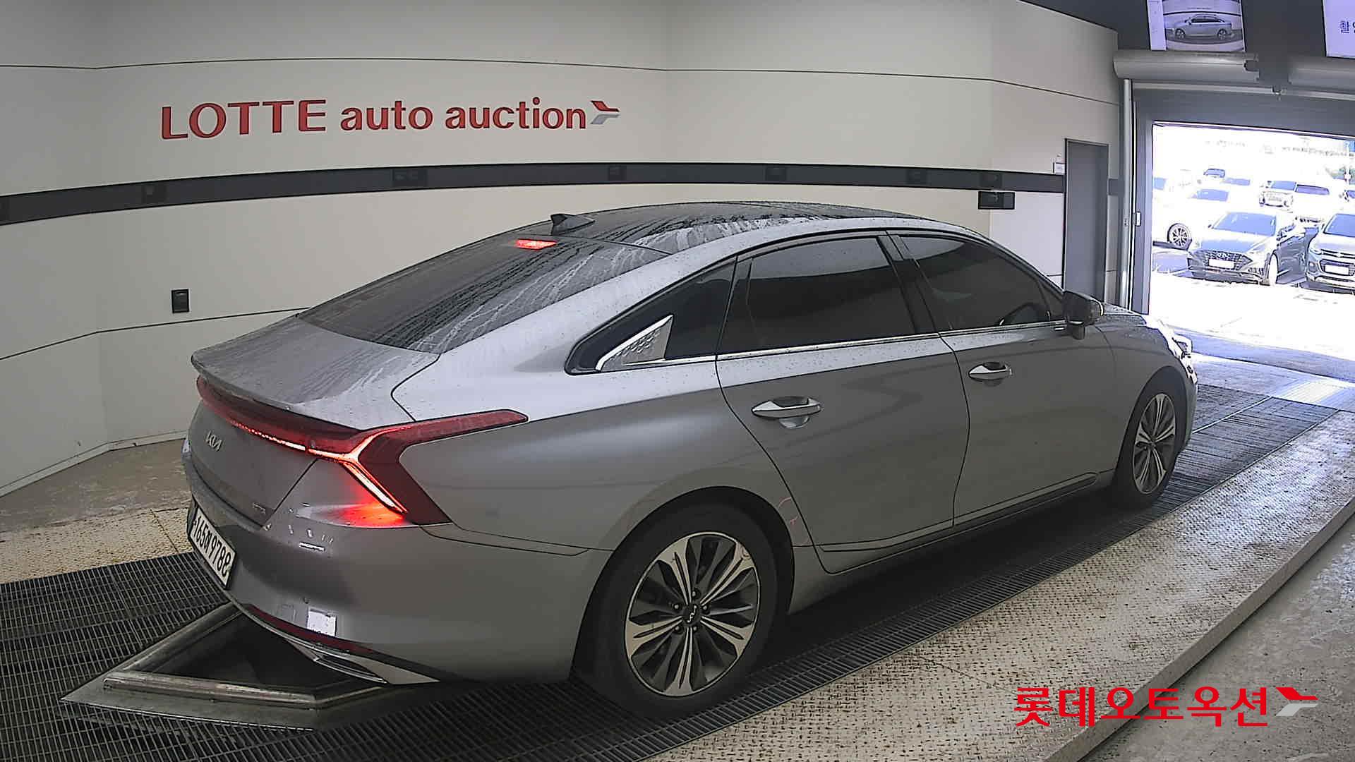 2022 - kia k8
