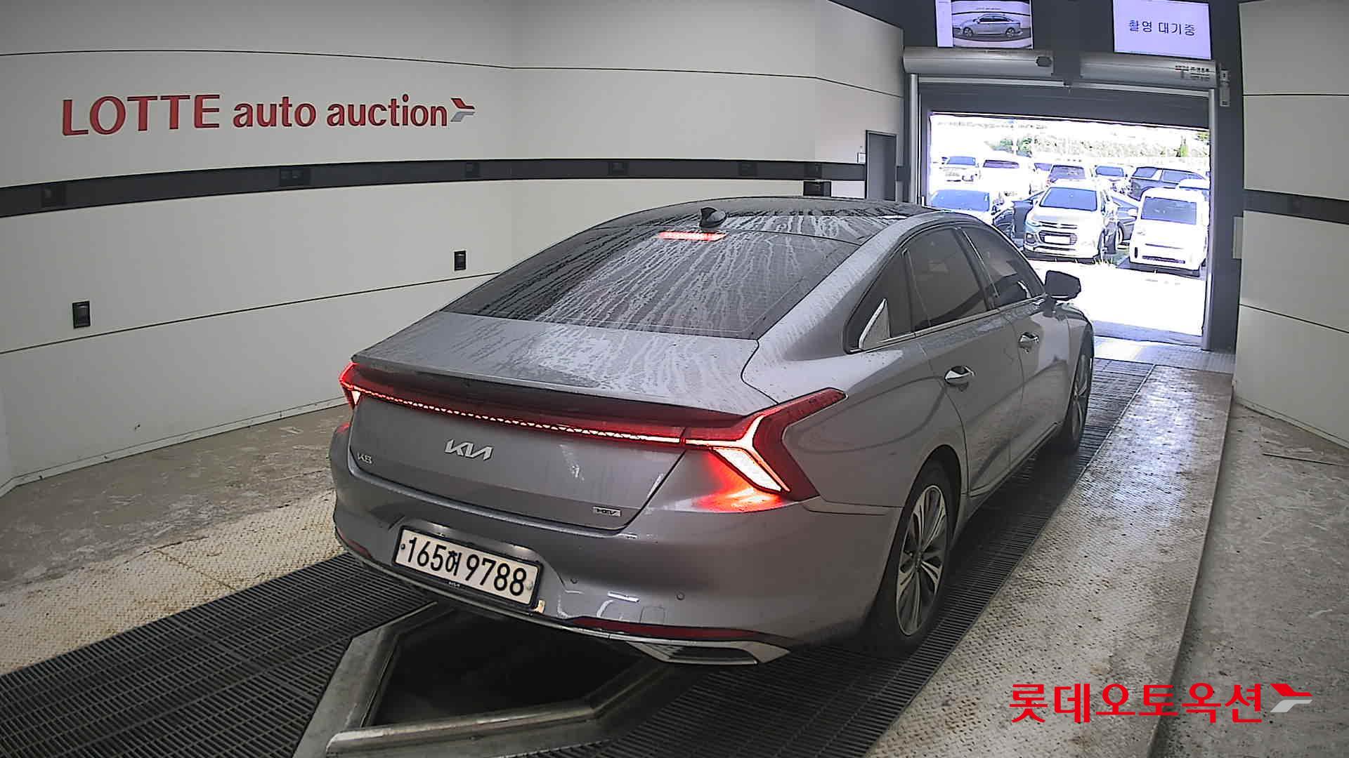 2022 - kia k8