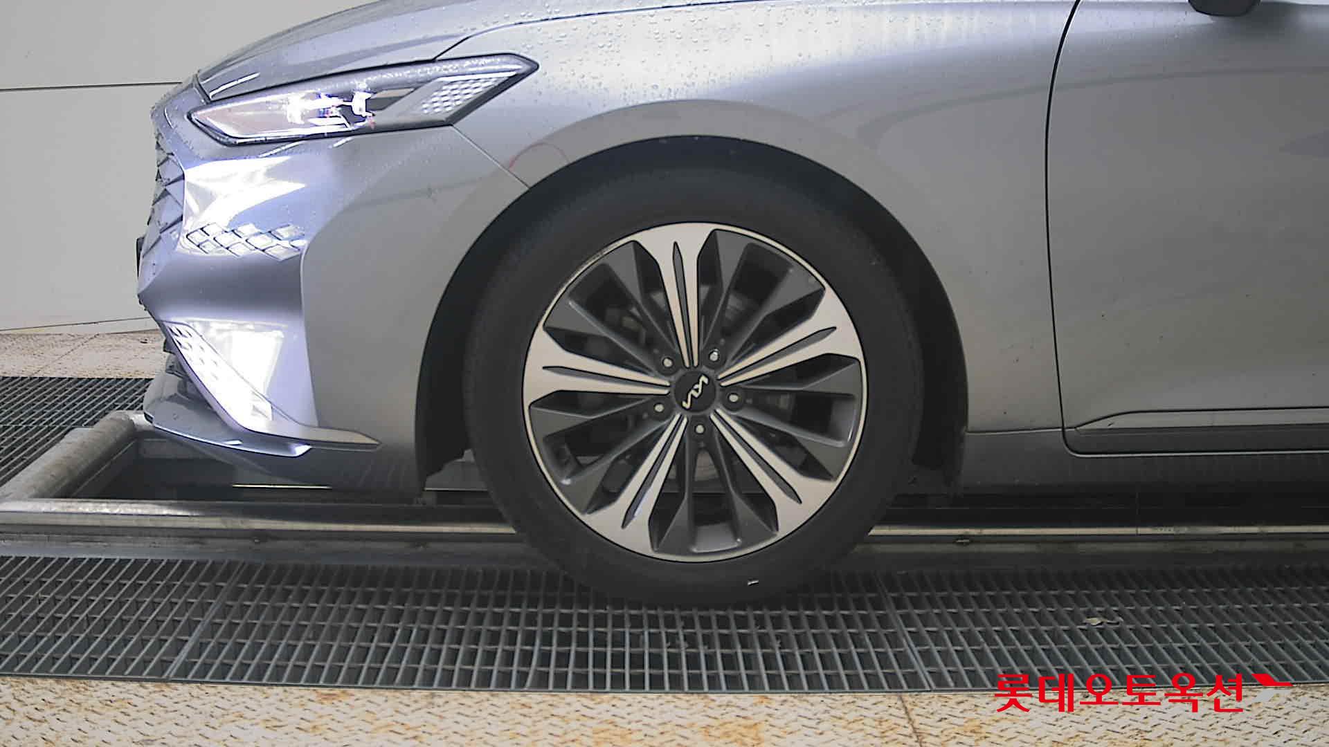 2022 - kia k8