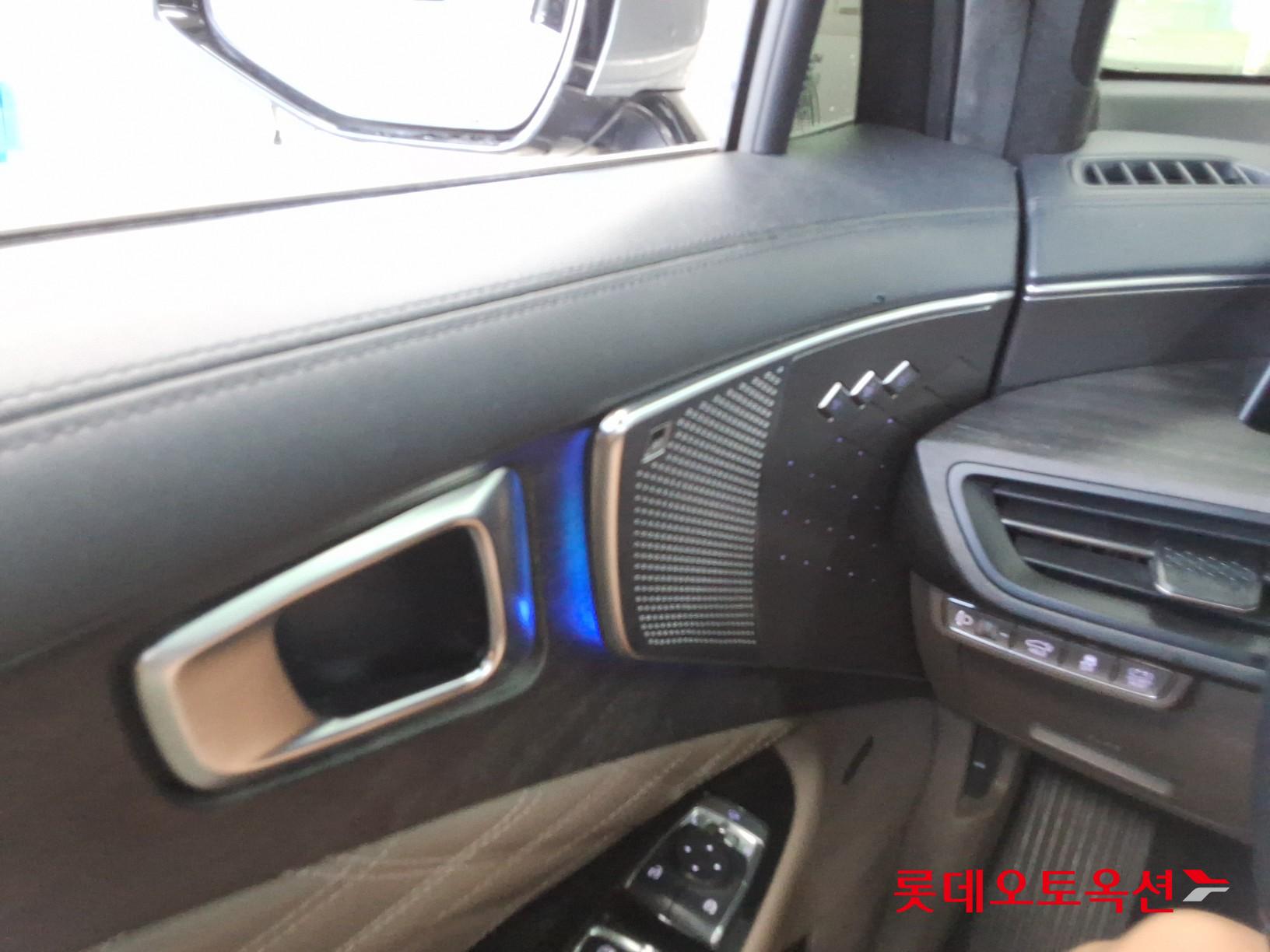2022 - kia k8