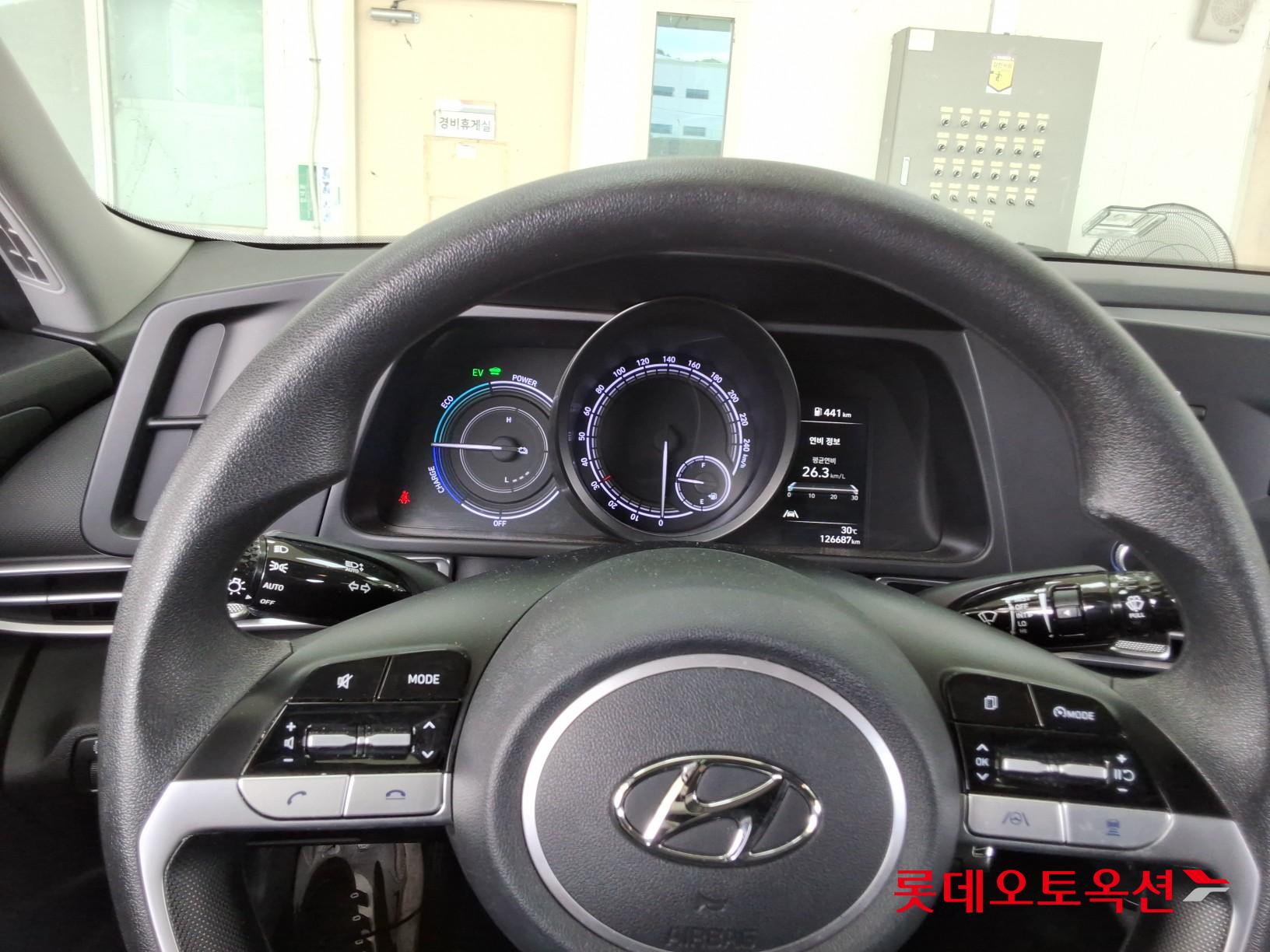 2022 - hyundai avante