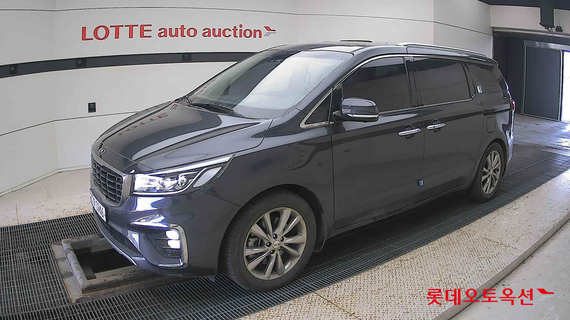 Kia Carnival id 3633616 из Кореи 13