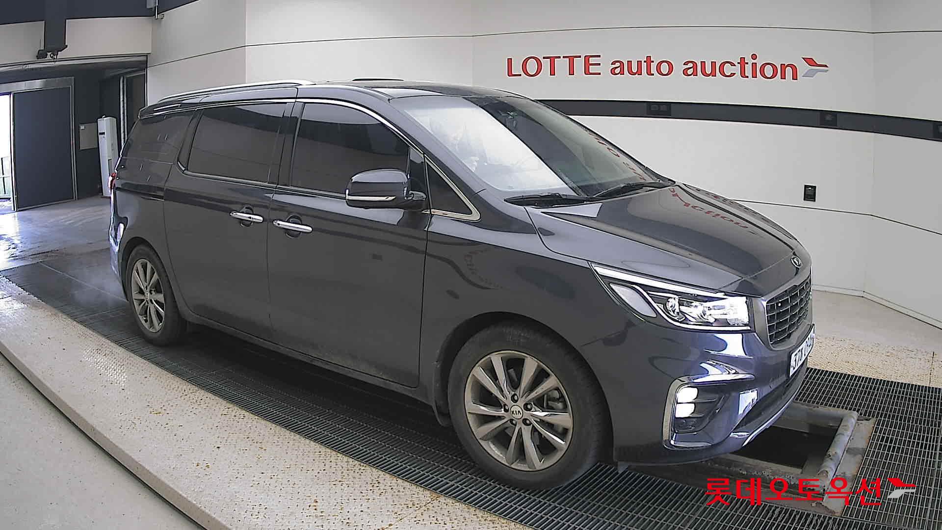 Kia Carnival id 3633616 из Кореи 16