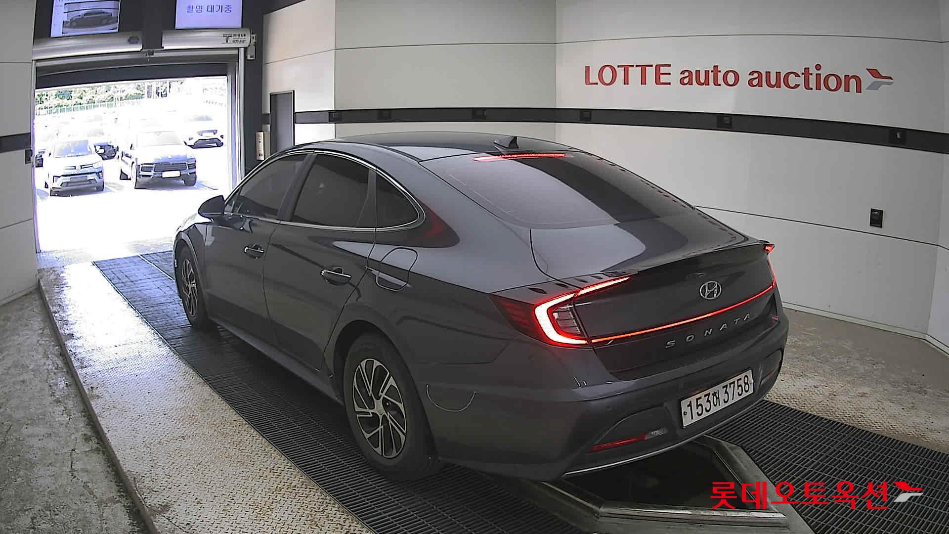 Hyundai Sonata - 4