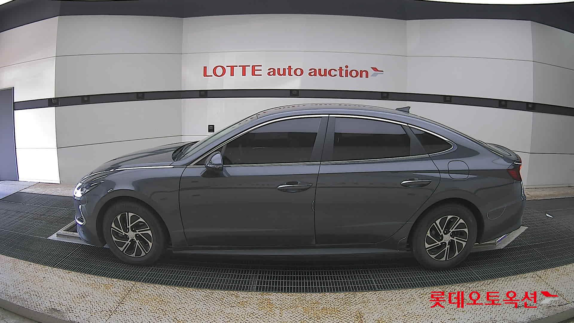 Hyundai Sonata - 13