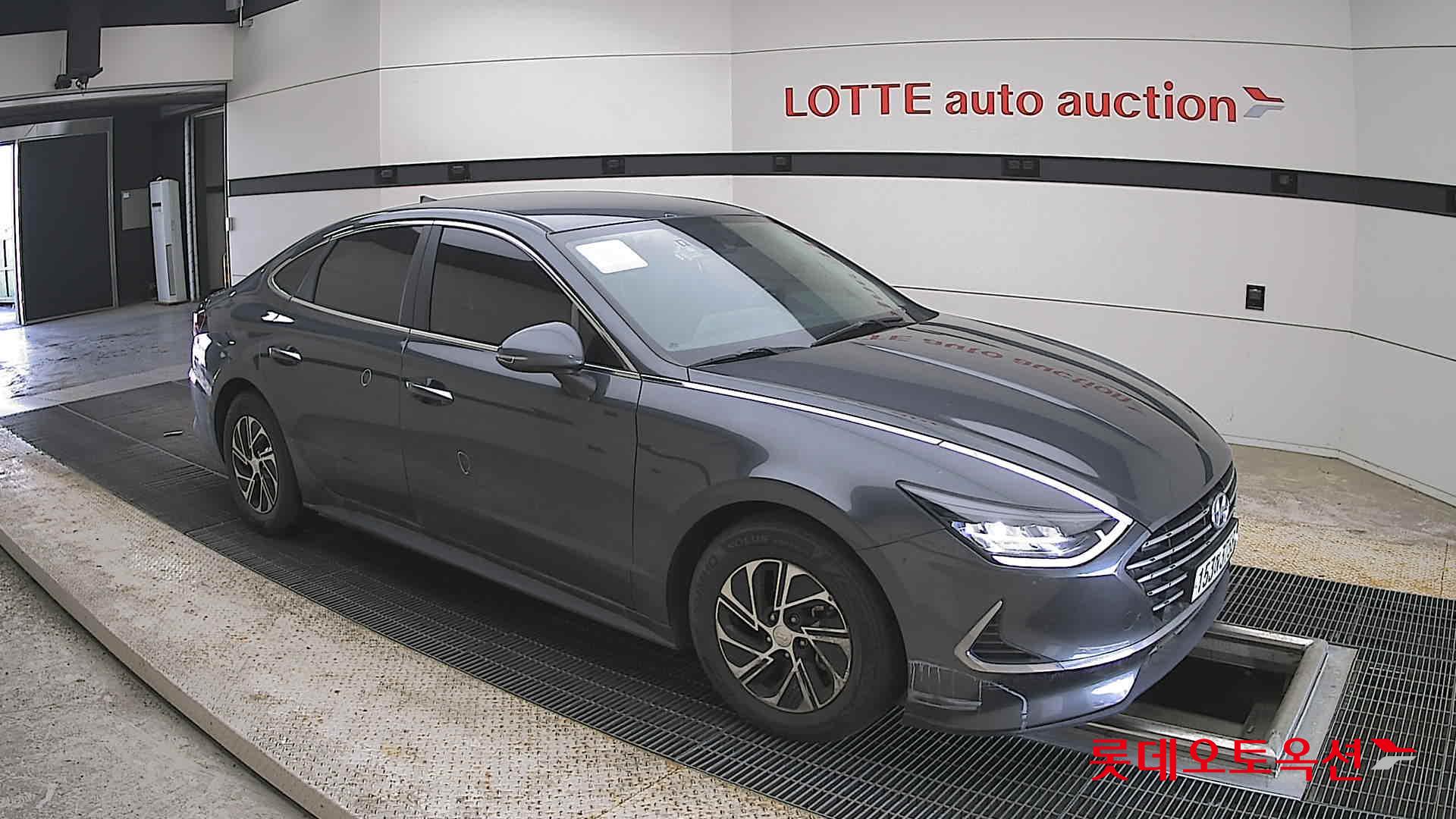 Hyundai Sonata - 23
