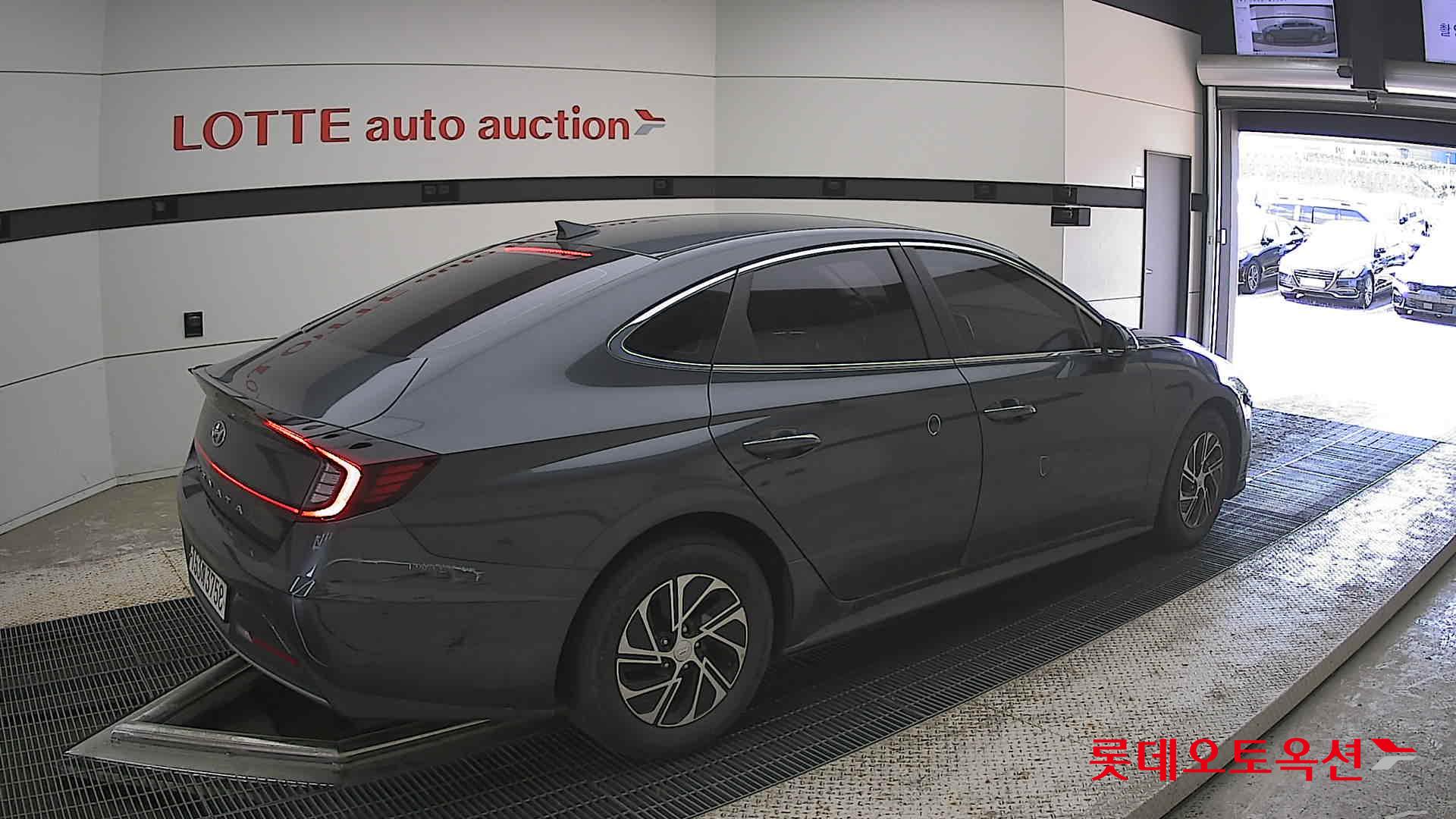 Hyundai Sonata - 19