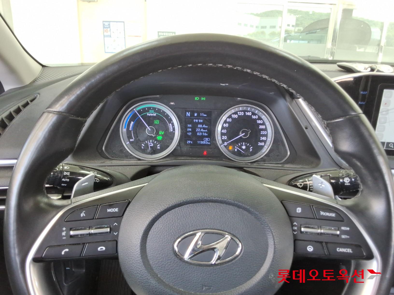 Hyundai Sonata - 30