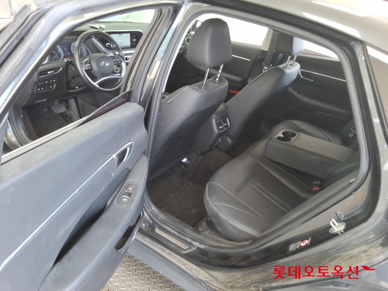 Hyundai Sonata - 37