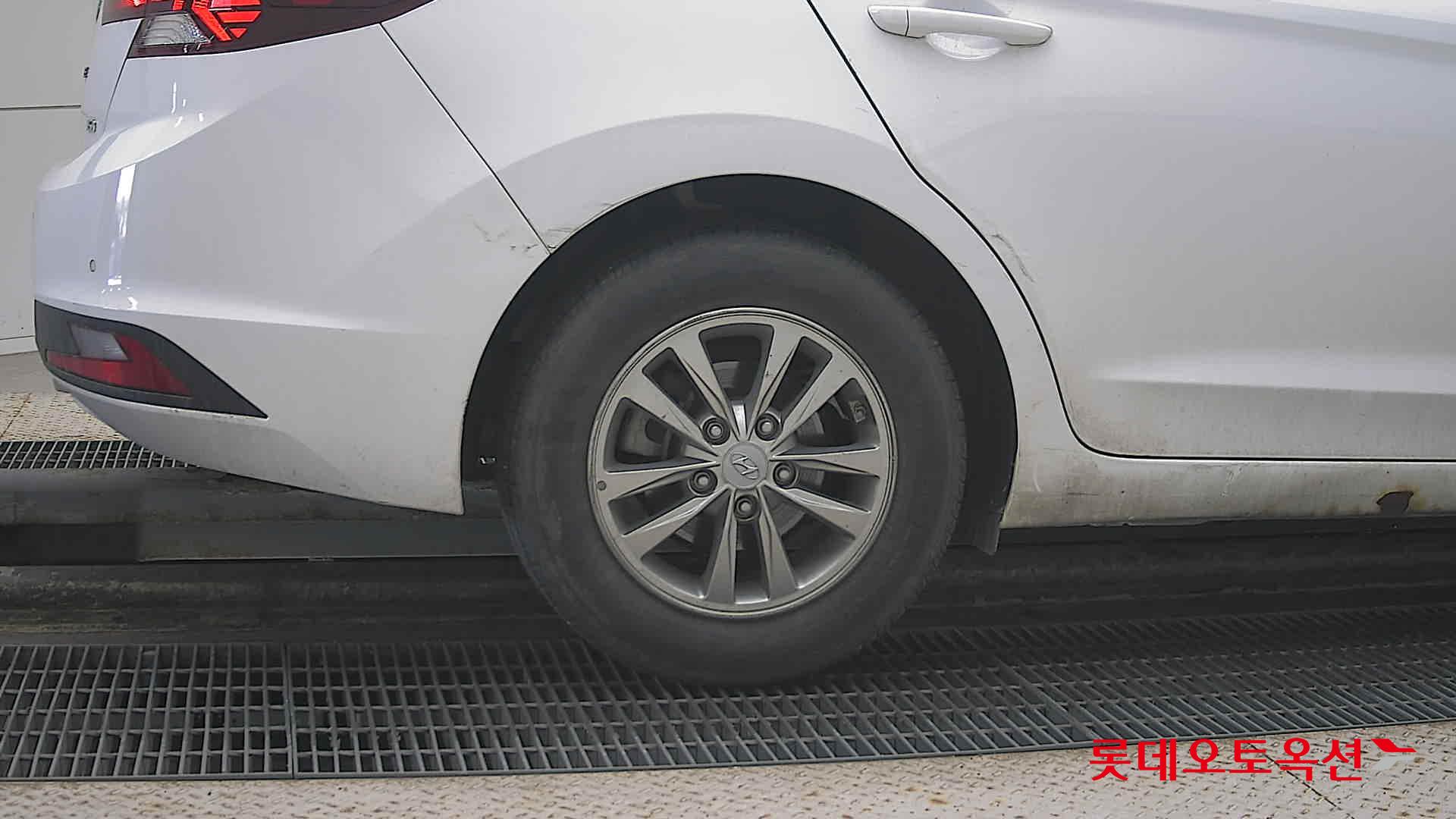 صورة إضافية