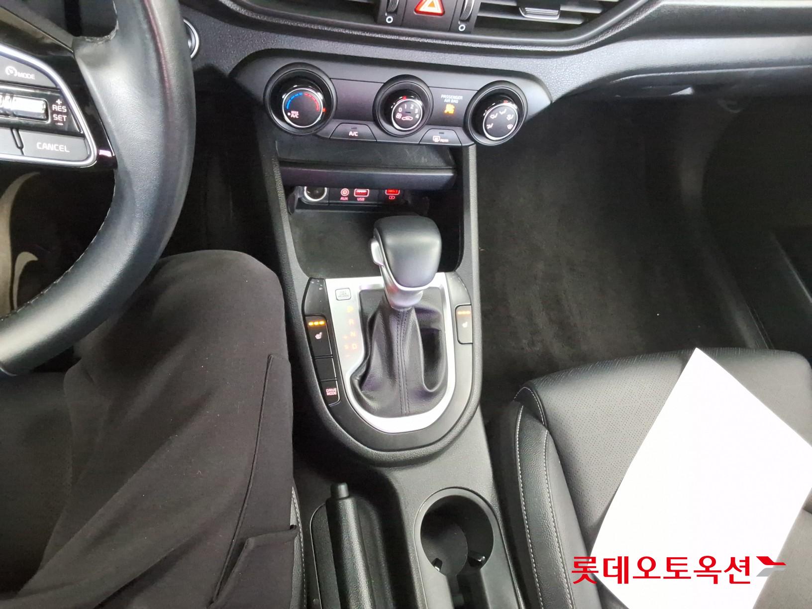 Kia K3 id 3803801 из Кореи 32