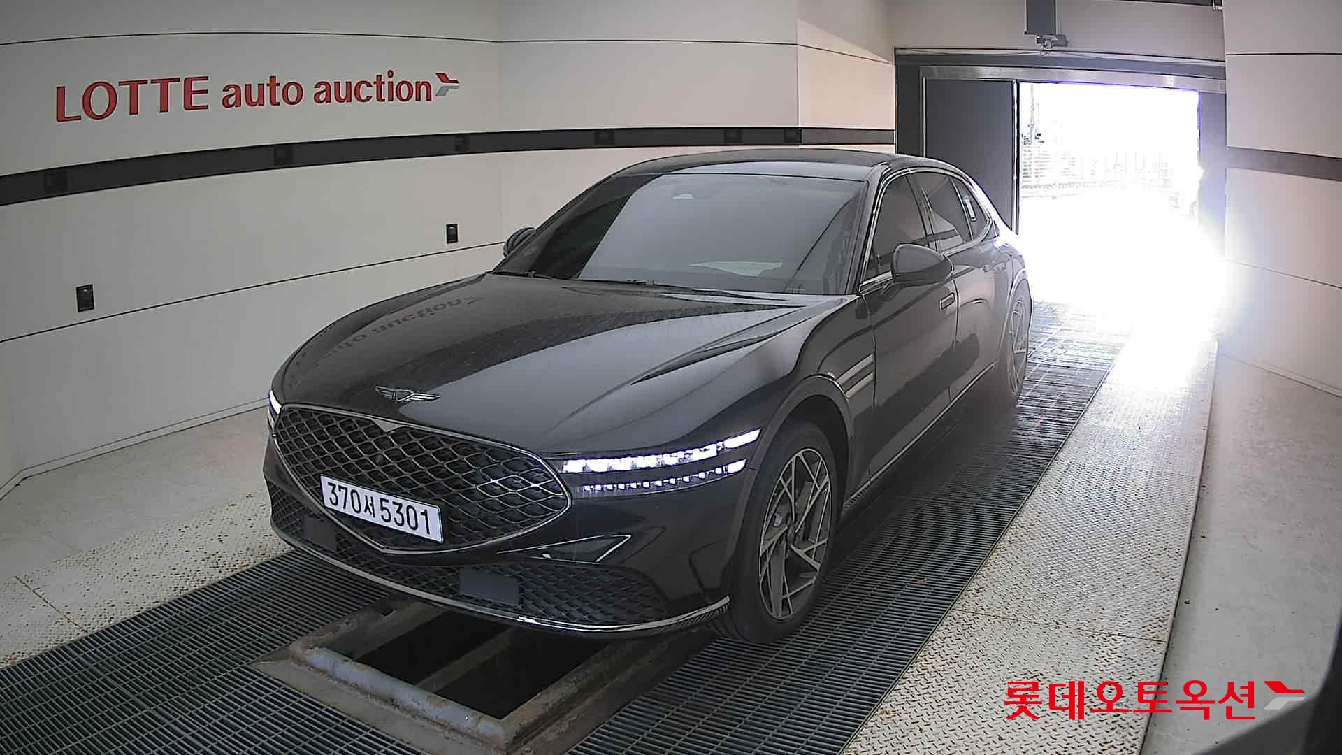 Hyundai G90 2022 Черный из Кореи