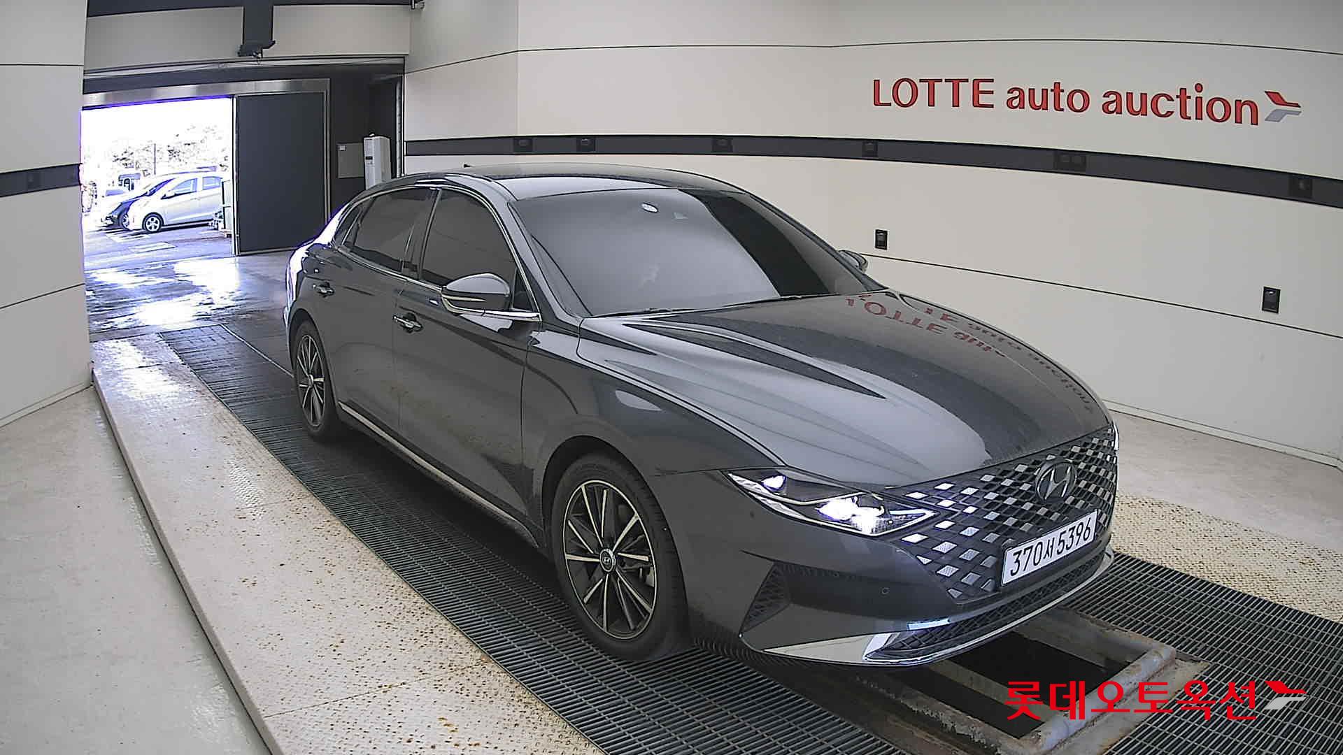 Hyundai Grandeur 2023 Другое из Кореи, фото 2