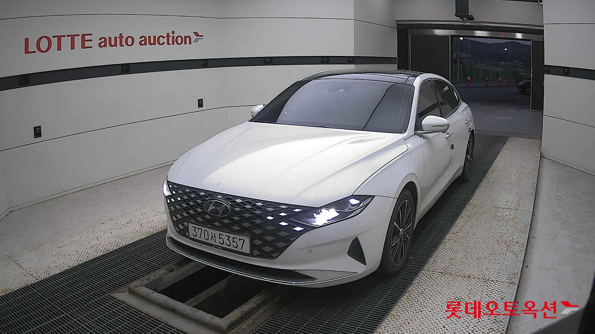 Hyundai Grandeur 2021 Белый из Кореи