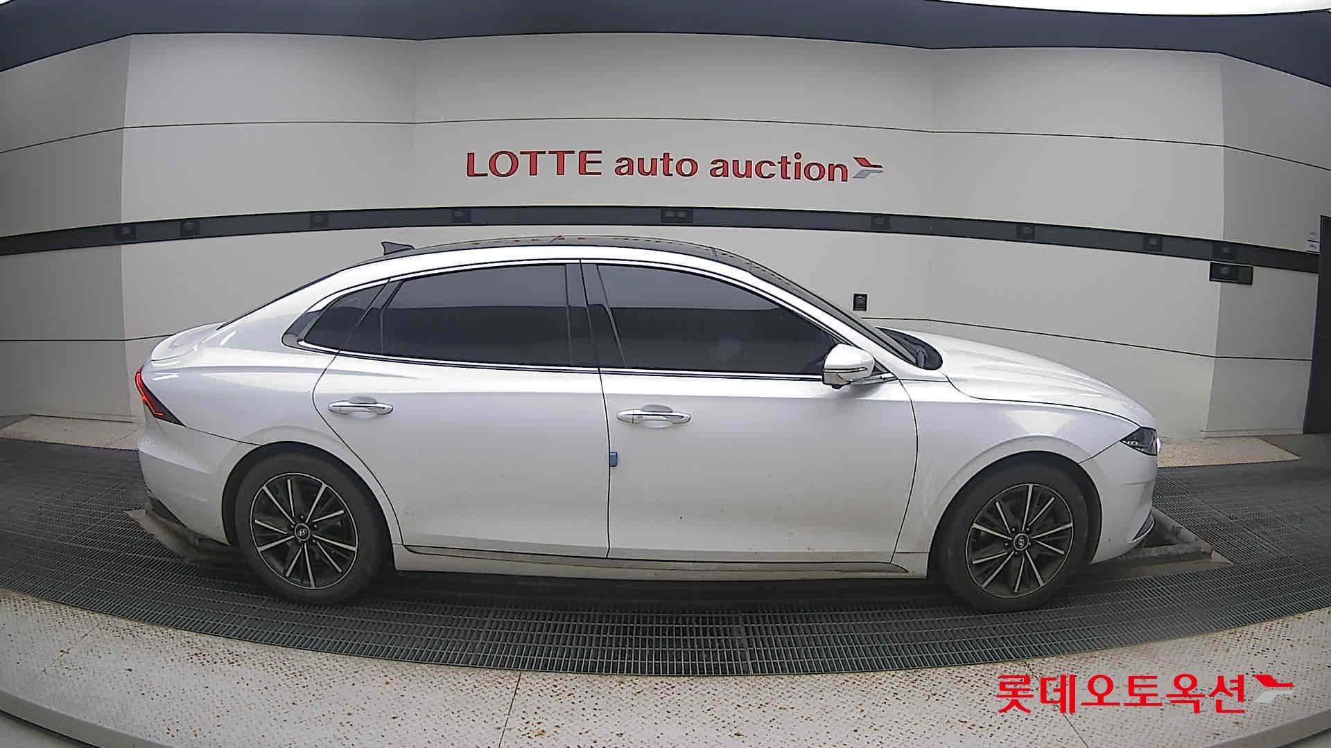 Hyundai Grandeur 2021 Белый из Кореи, фото 3