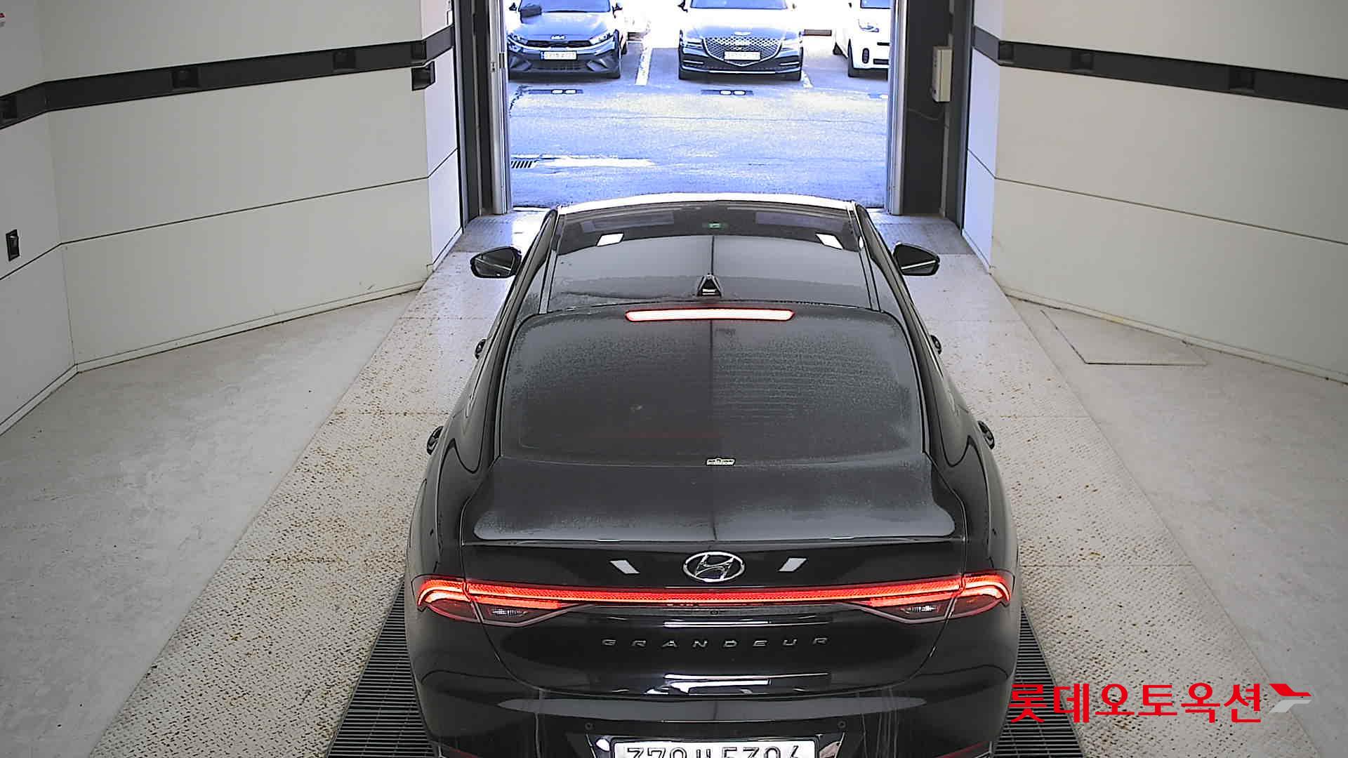 Hyundai Grandeur 2022 Черный из Кореи, фото 5