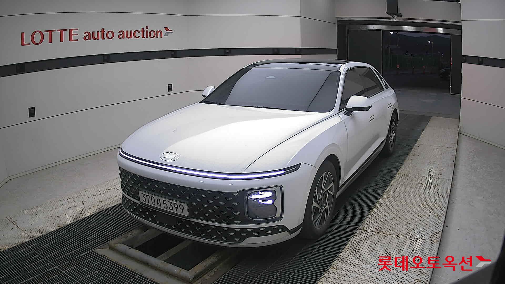 Hyundai Grandeur Hybrid 2023 Белый из Кореи