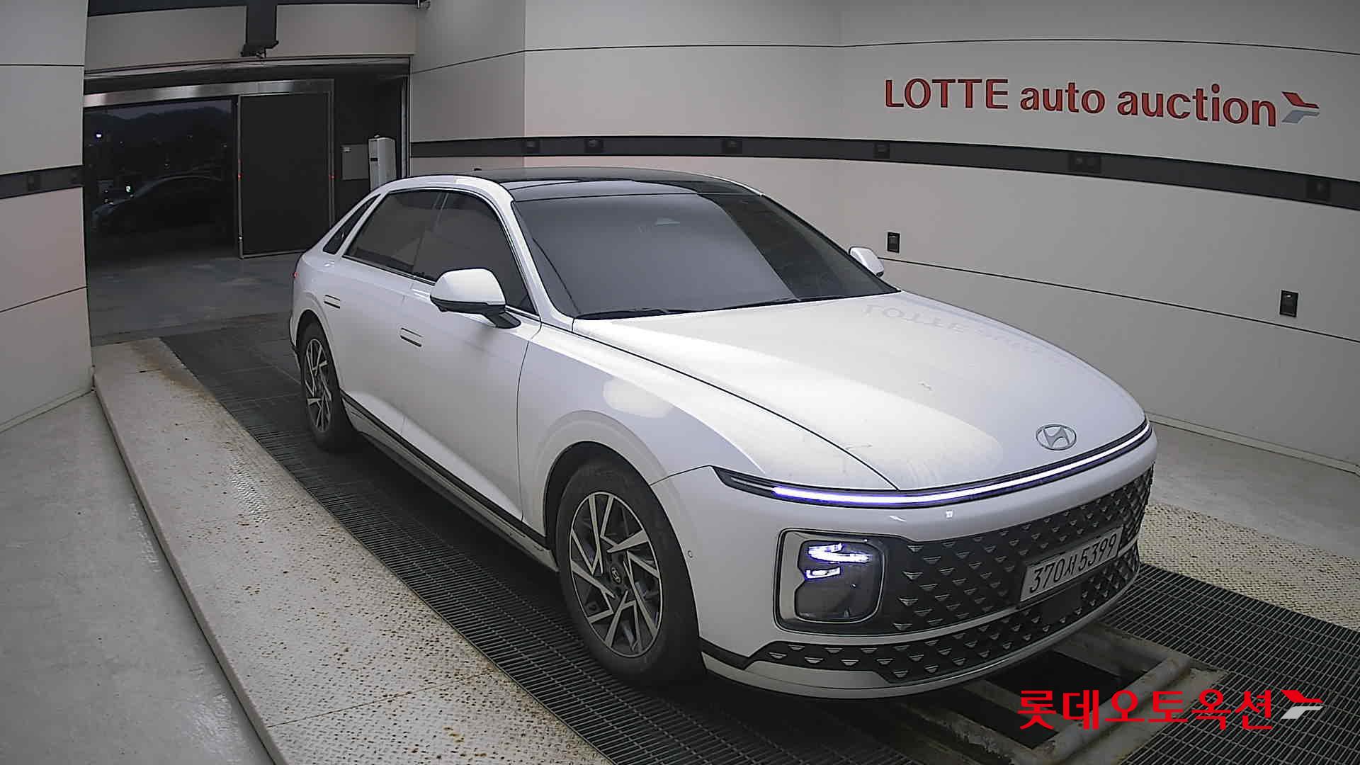 Hyundai Grandeur Hybrid 2023 Белый из Кореи, фото 2