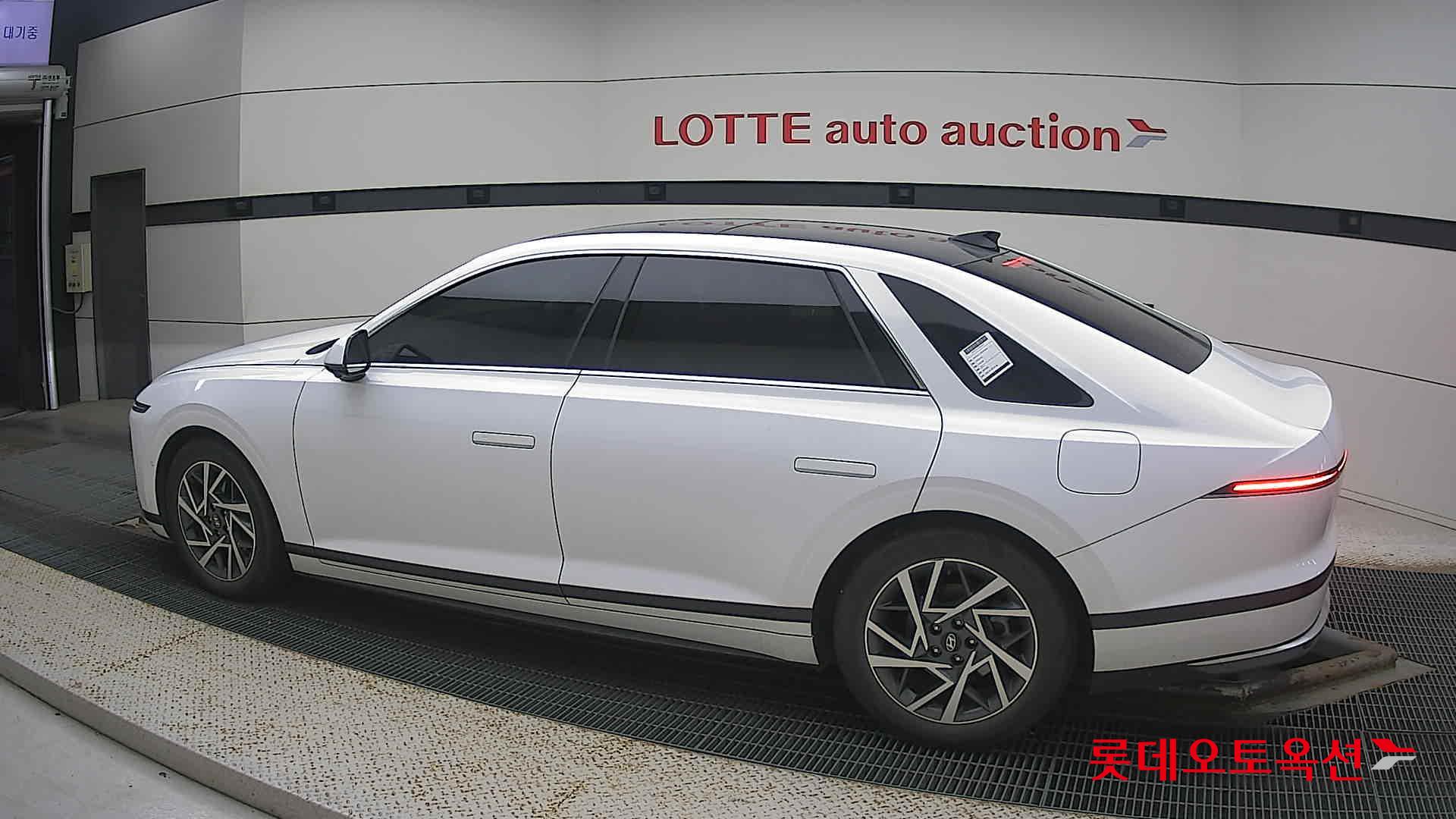 Hyundai Grandeur Hybrid id 3446682 из Кореи 11