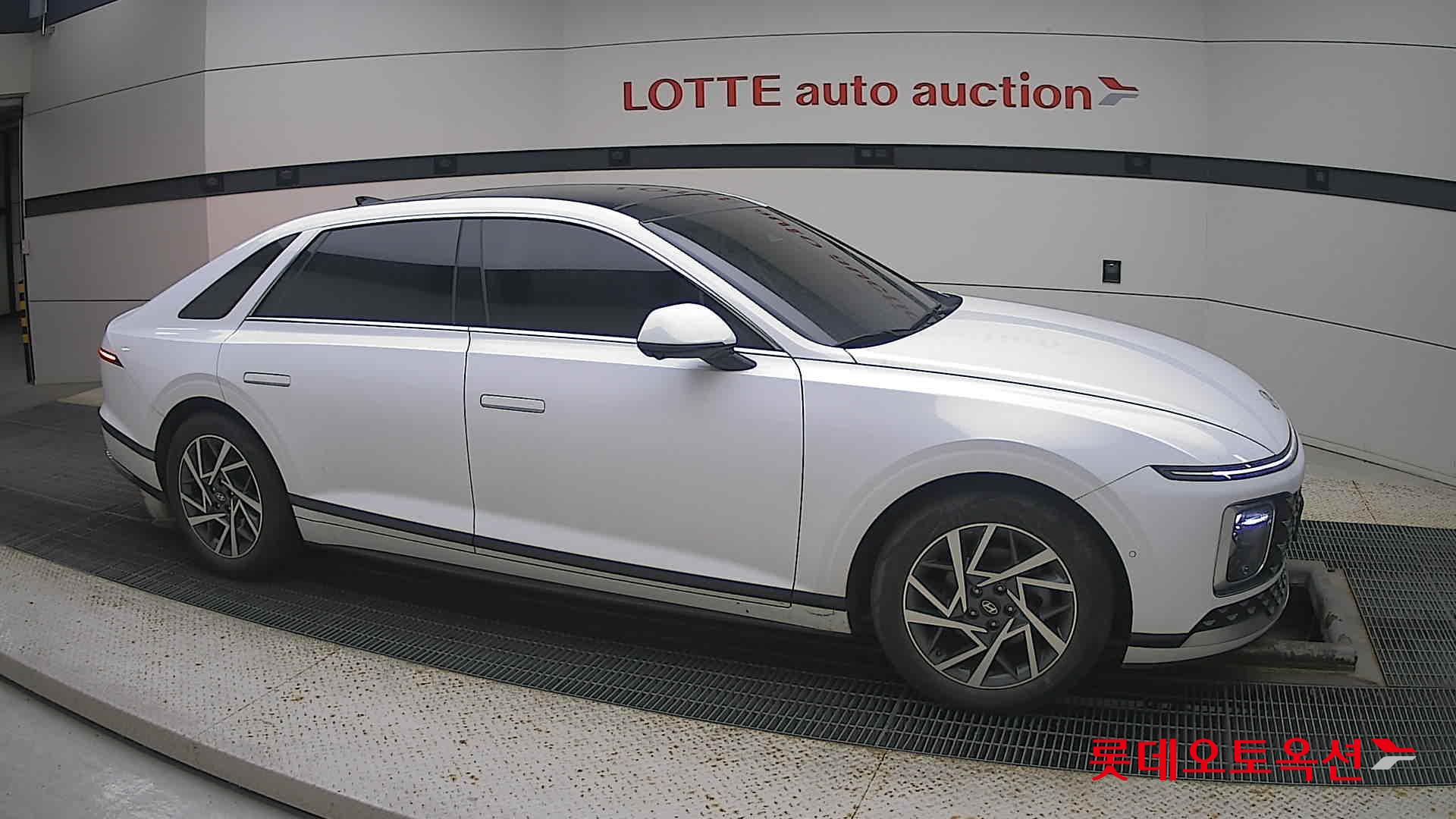 Hyundai Grandeur Hybrid id 3446682 из Кореи 17