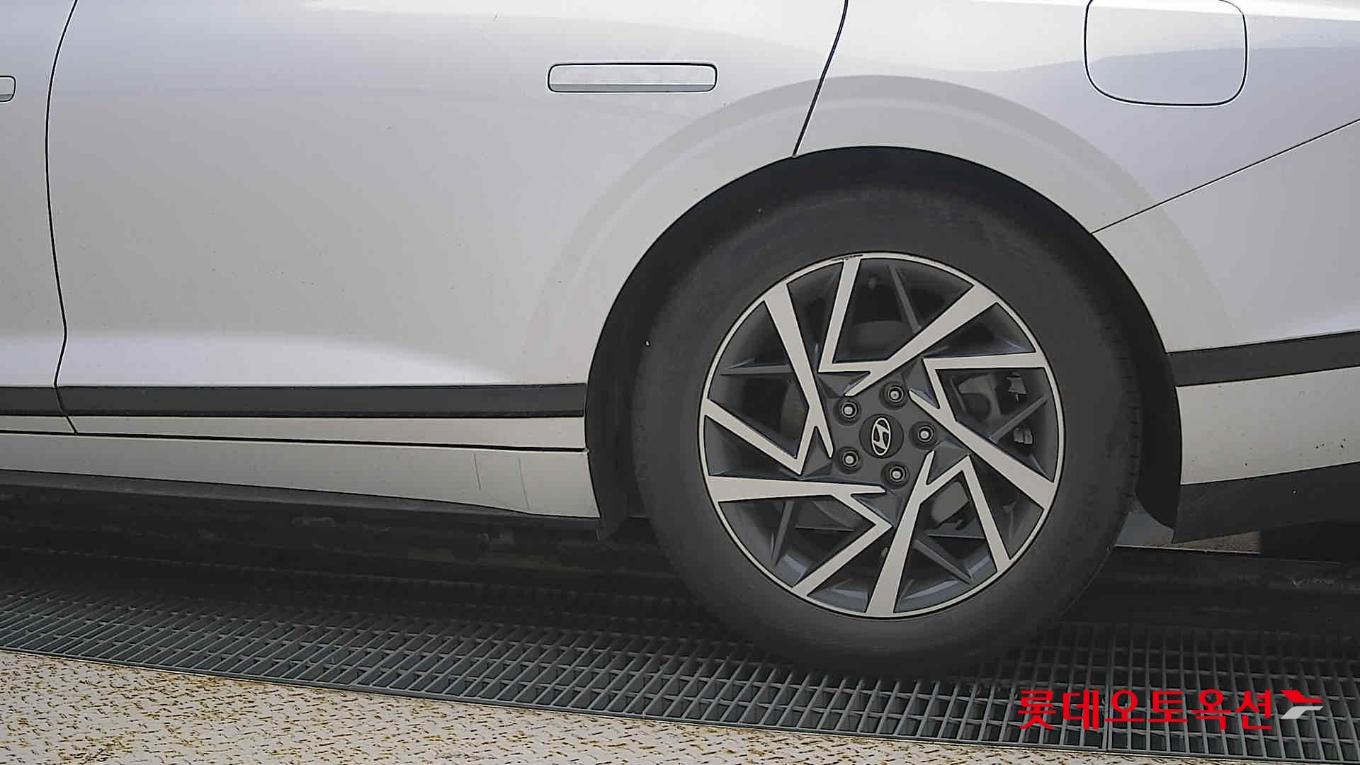 Hyundai Grandeur Hybrid id 3446682 из Кореи 22