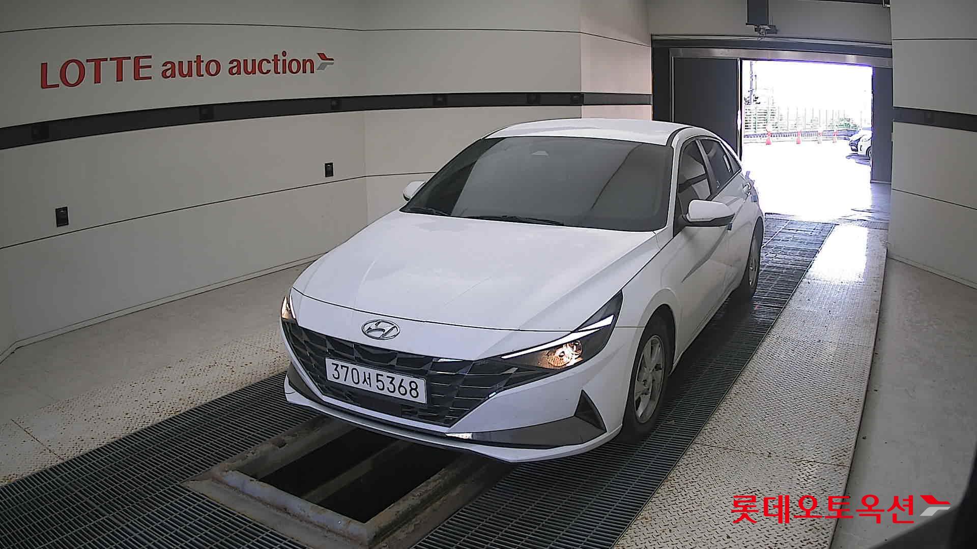 Hyundai Avante 2021 Белый из Кореи