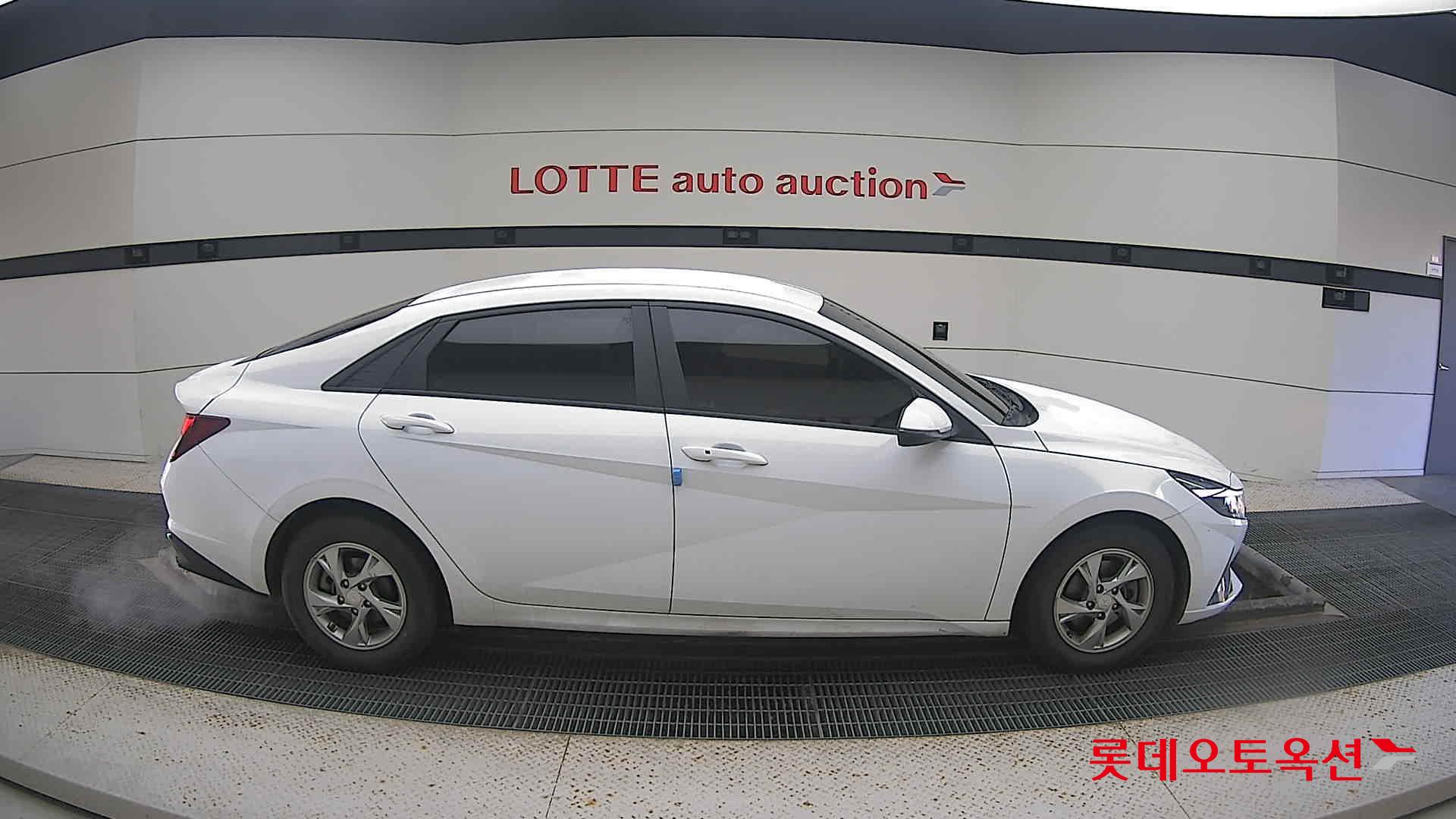 Hyundai Avante 2021 Белый из Кореи, фото 3