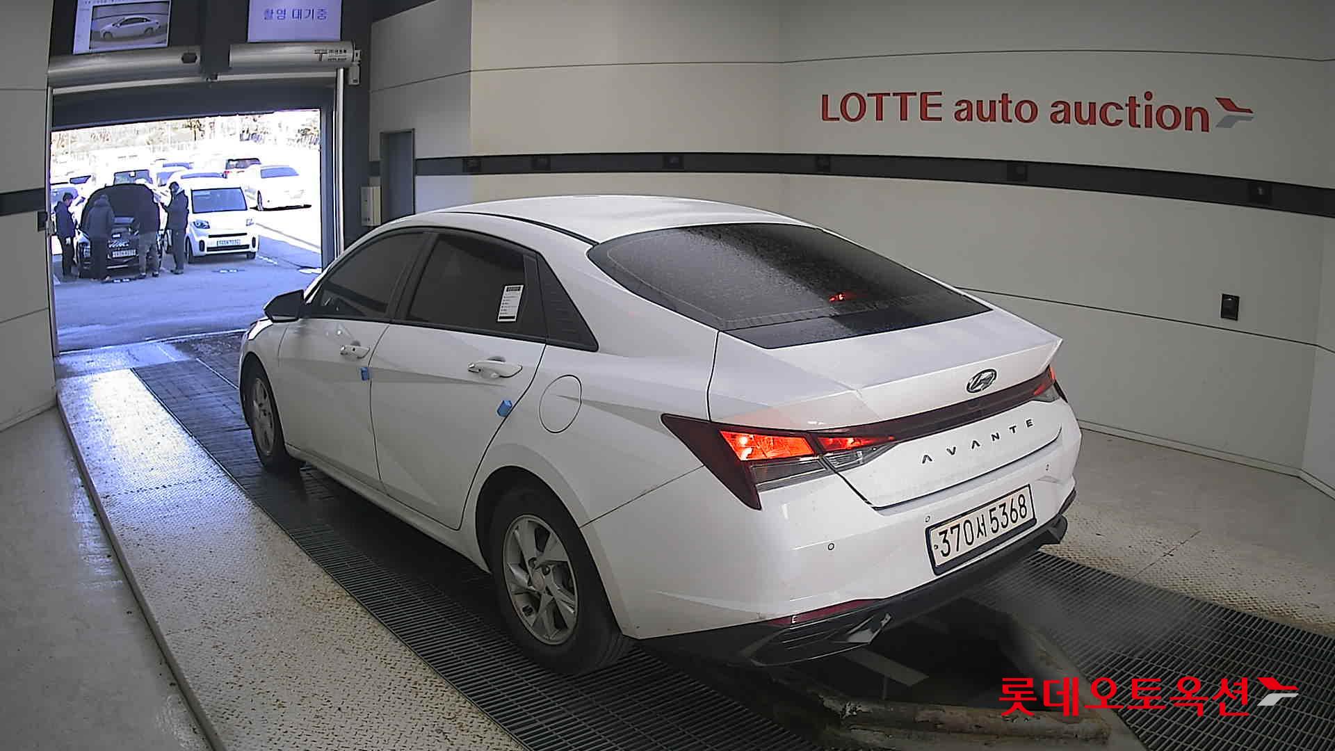 Hyundai Avante 2021 Белый из Кореи, фото 6