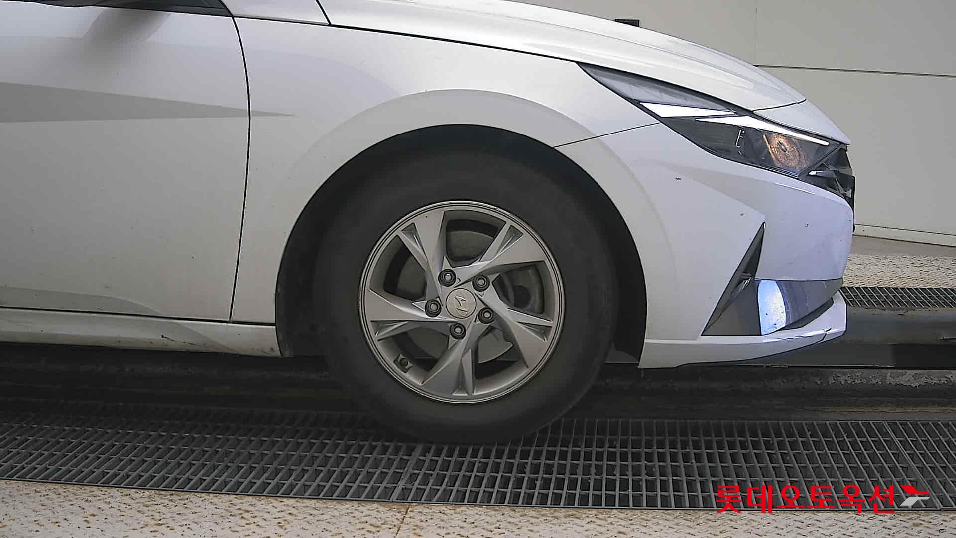 Hyundai Avante id 3446675 из Кореи 23