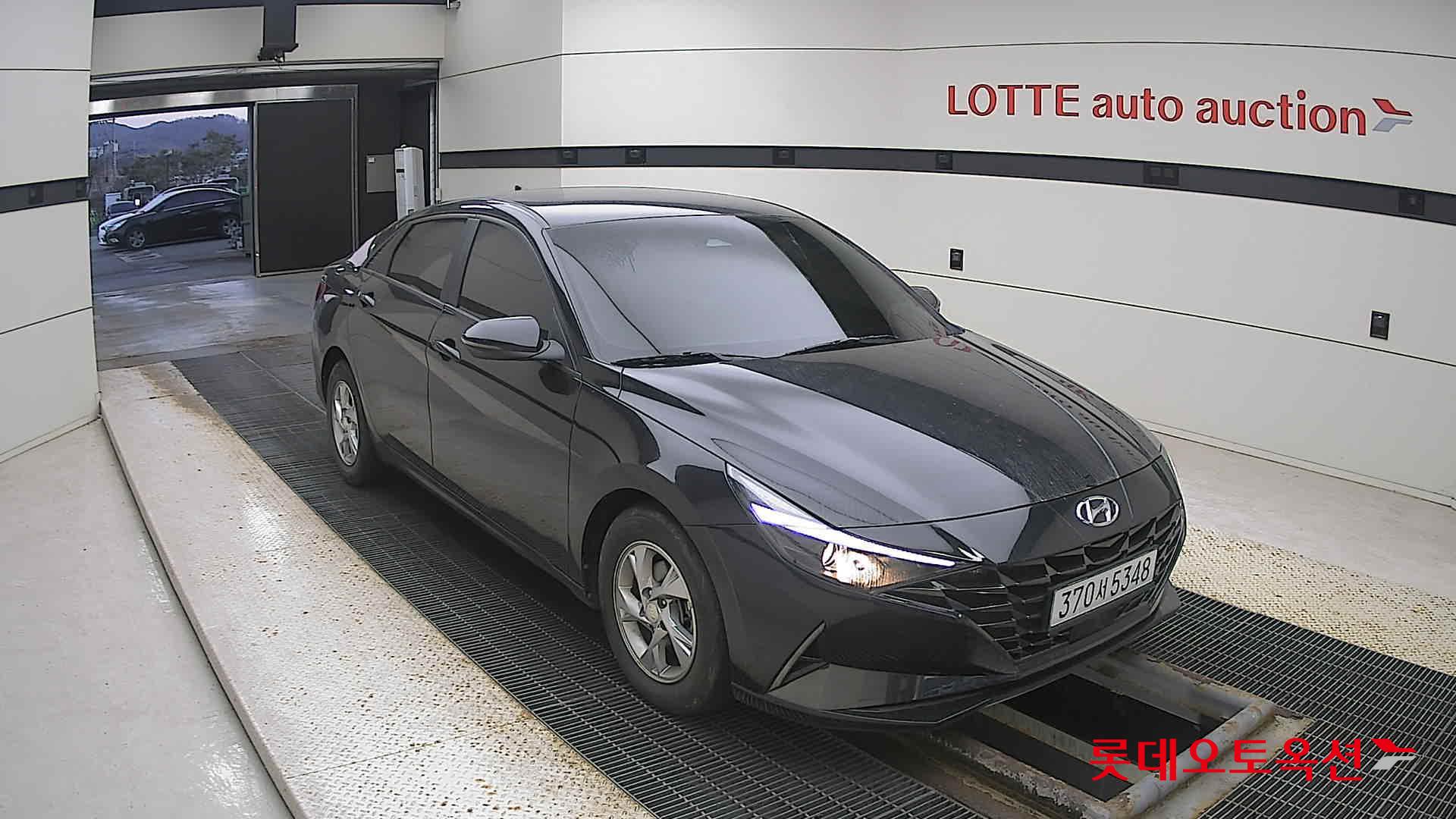 Hyundai Avante 2021 Черный из Кореи, фото 2