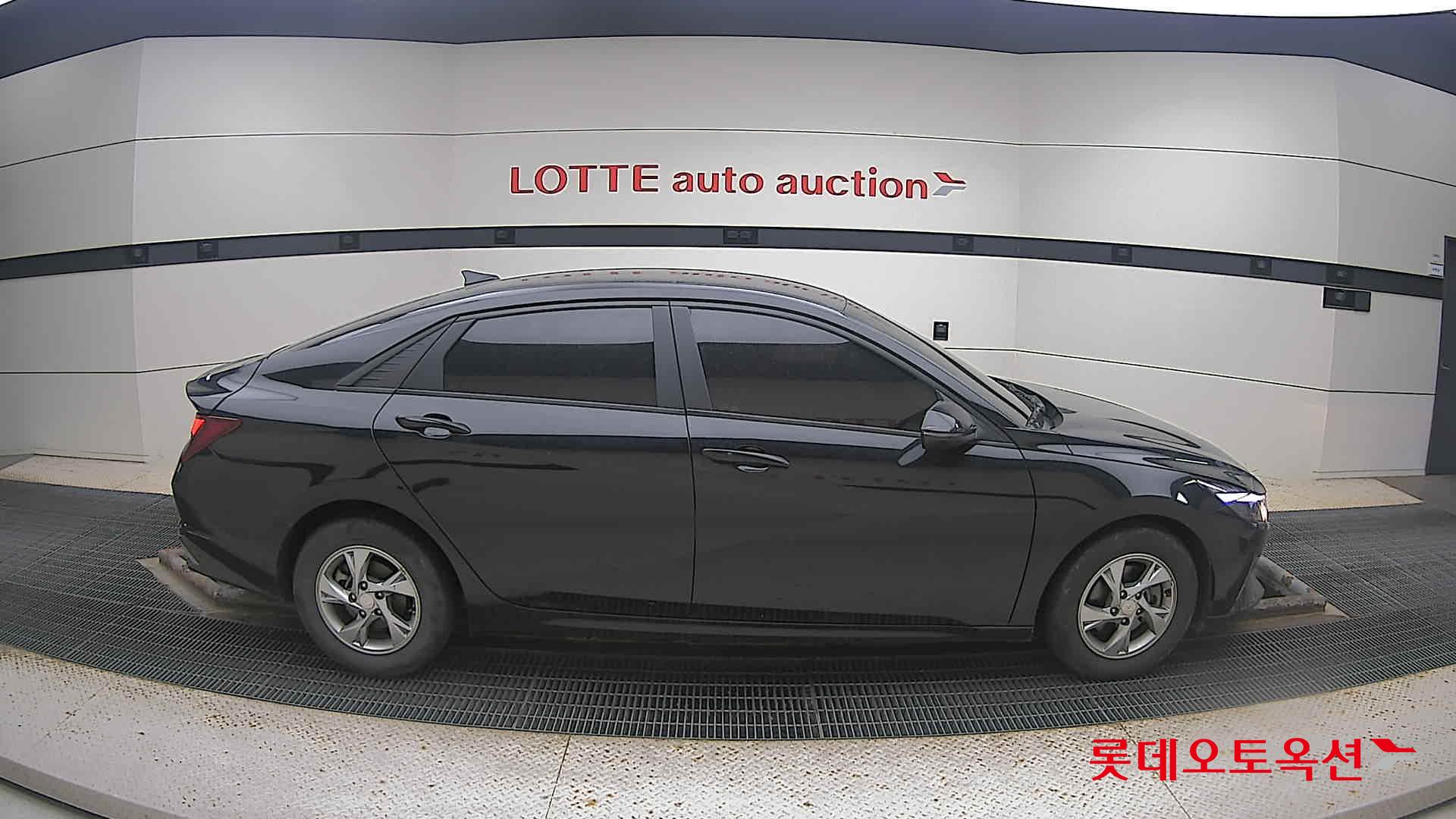 Hyundai Avante 2021 Черный из Кореи, фото 3