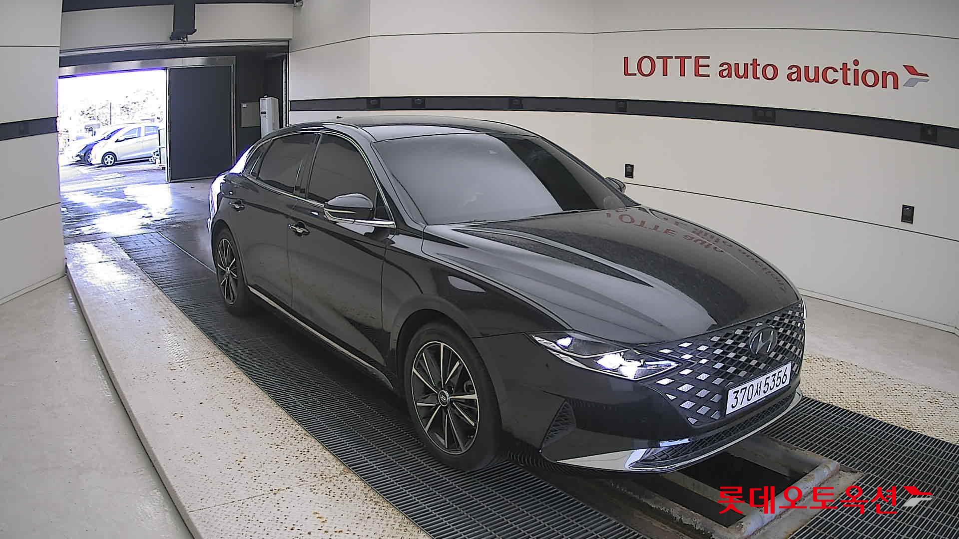 Hyundai Grandeur 2022 Черный из Кореи, фото 2