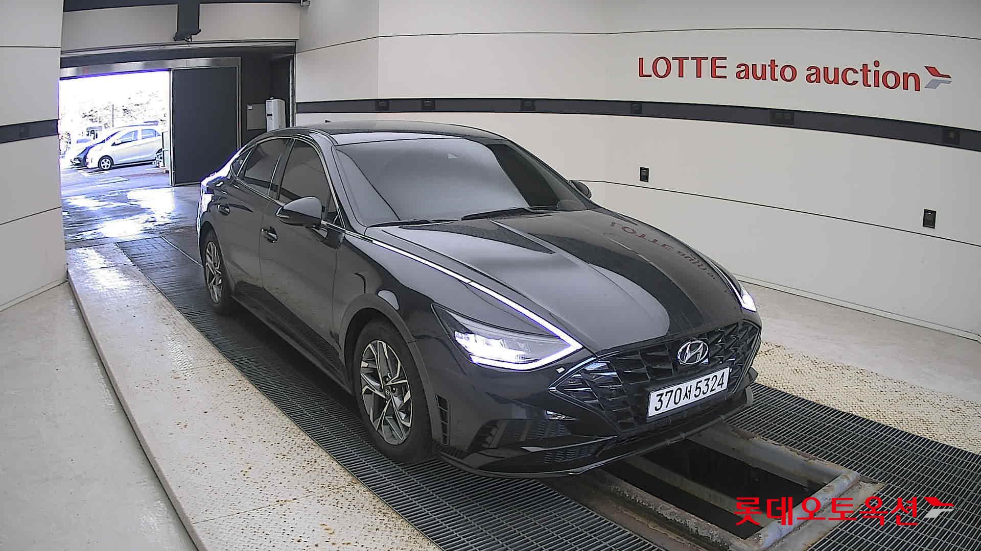 Hyundai Sonata 2022 Черный из Кореи, фото 2