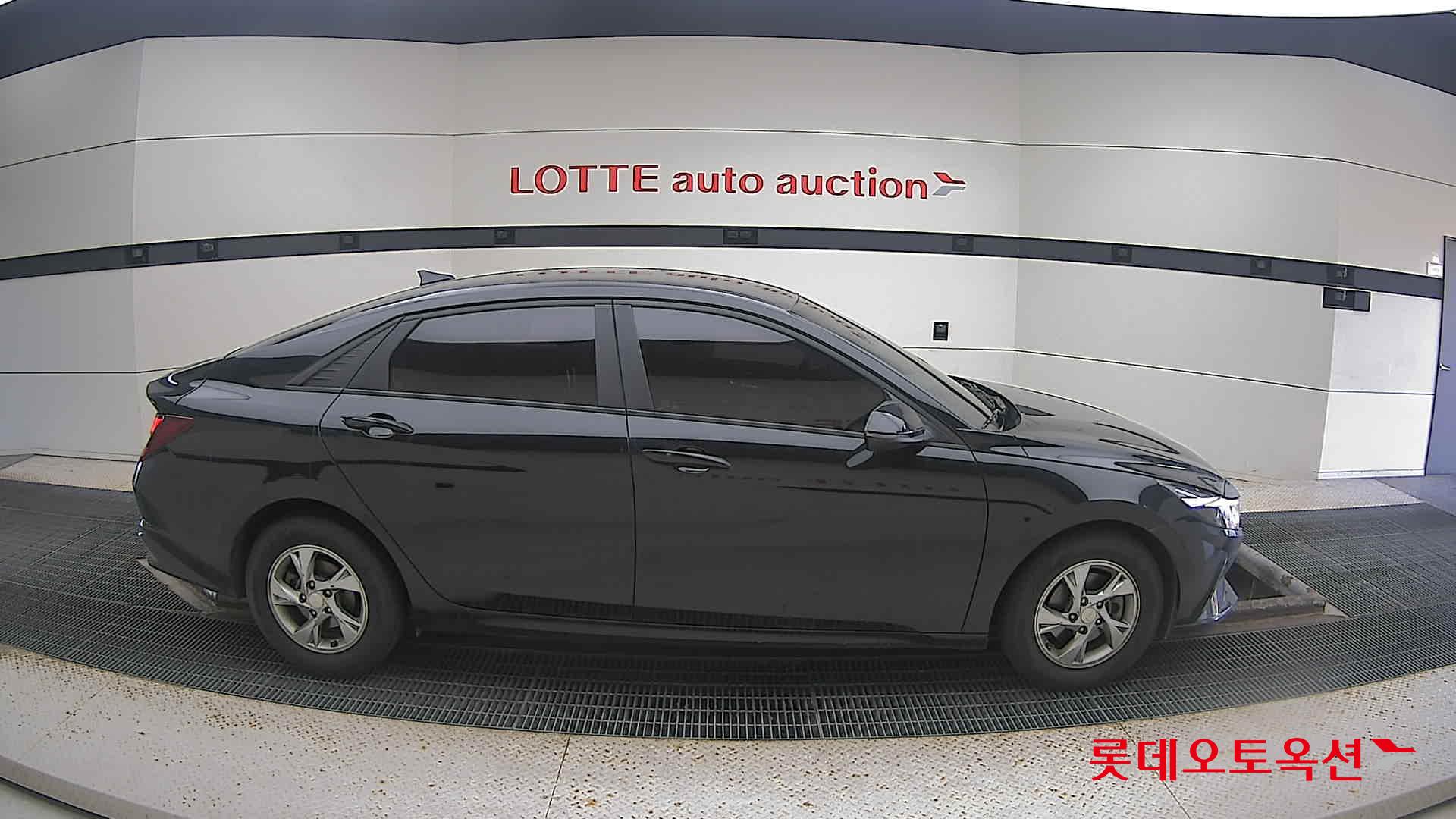 Hyundai Avante 2021 Черный из Кореи, фото 3