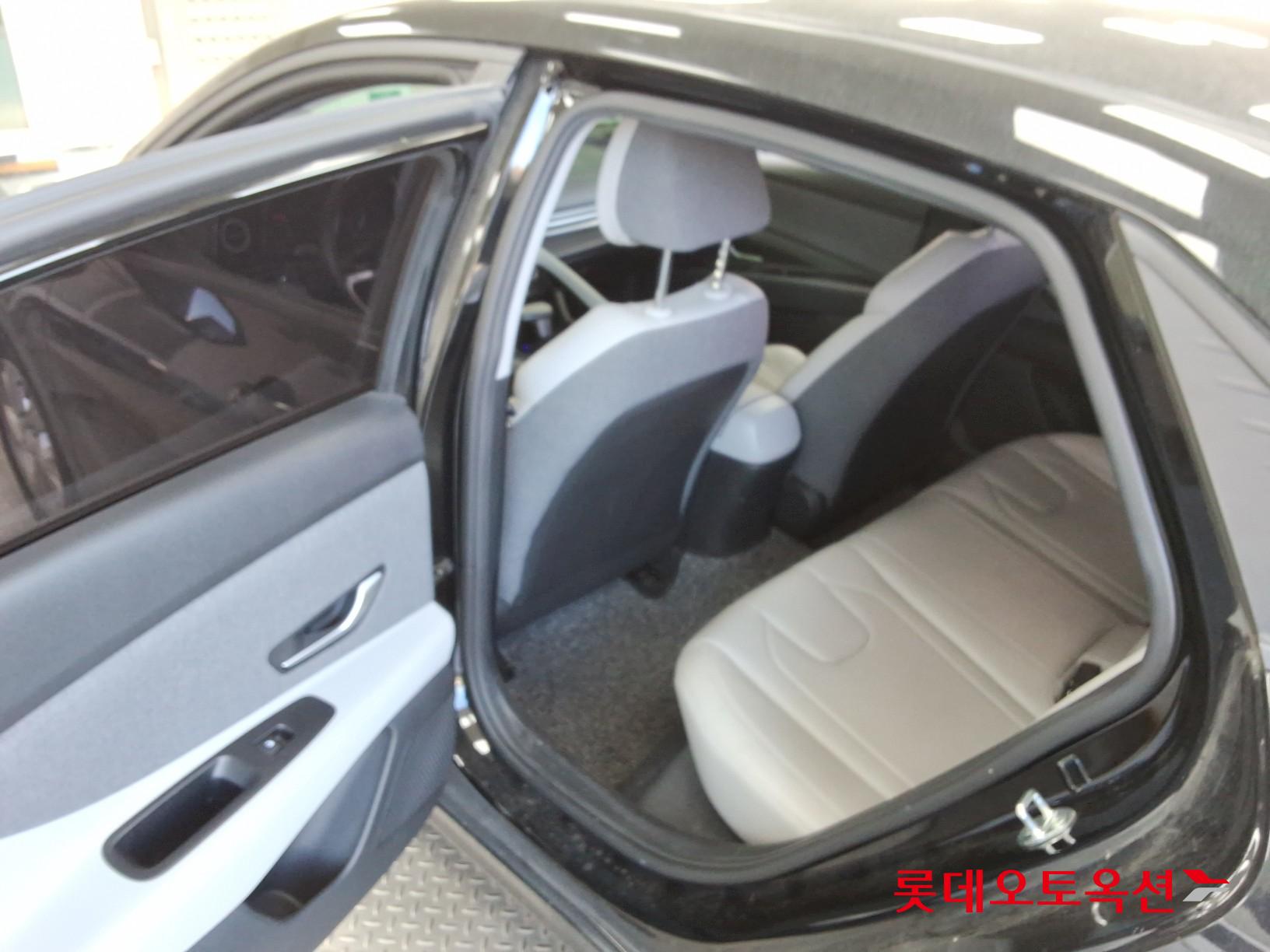 Hyundai Avante id 3446715 из Кореи 36